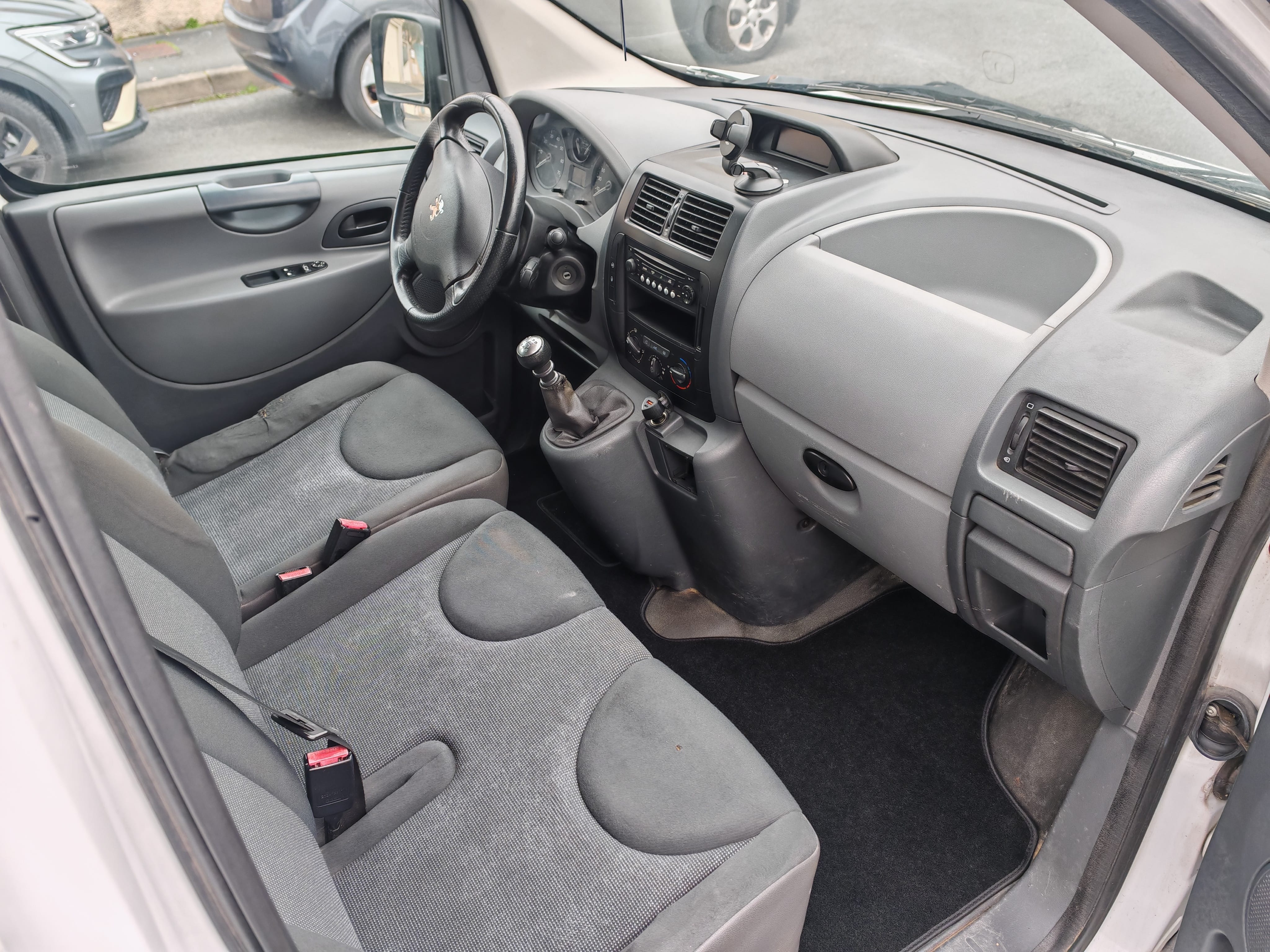 Peugeot Expert Tepee 2.0 HDI 163ch de 2014 avec Pneus neige