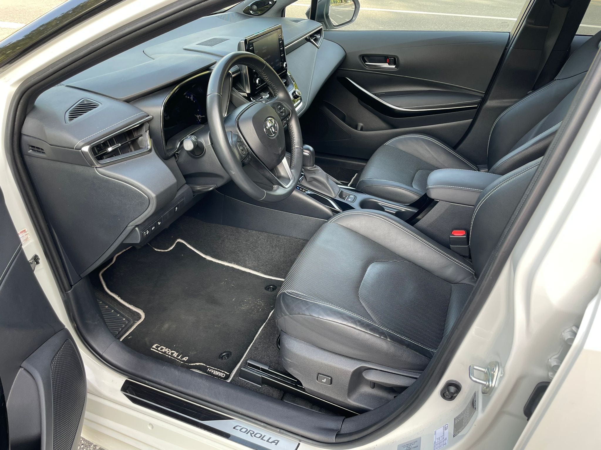 Toyota Corolla Hybride avec Entrée audio / iPod