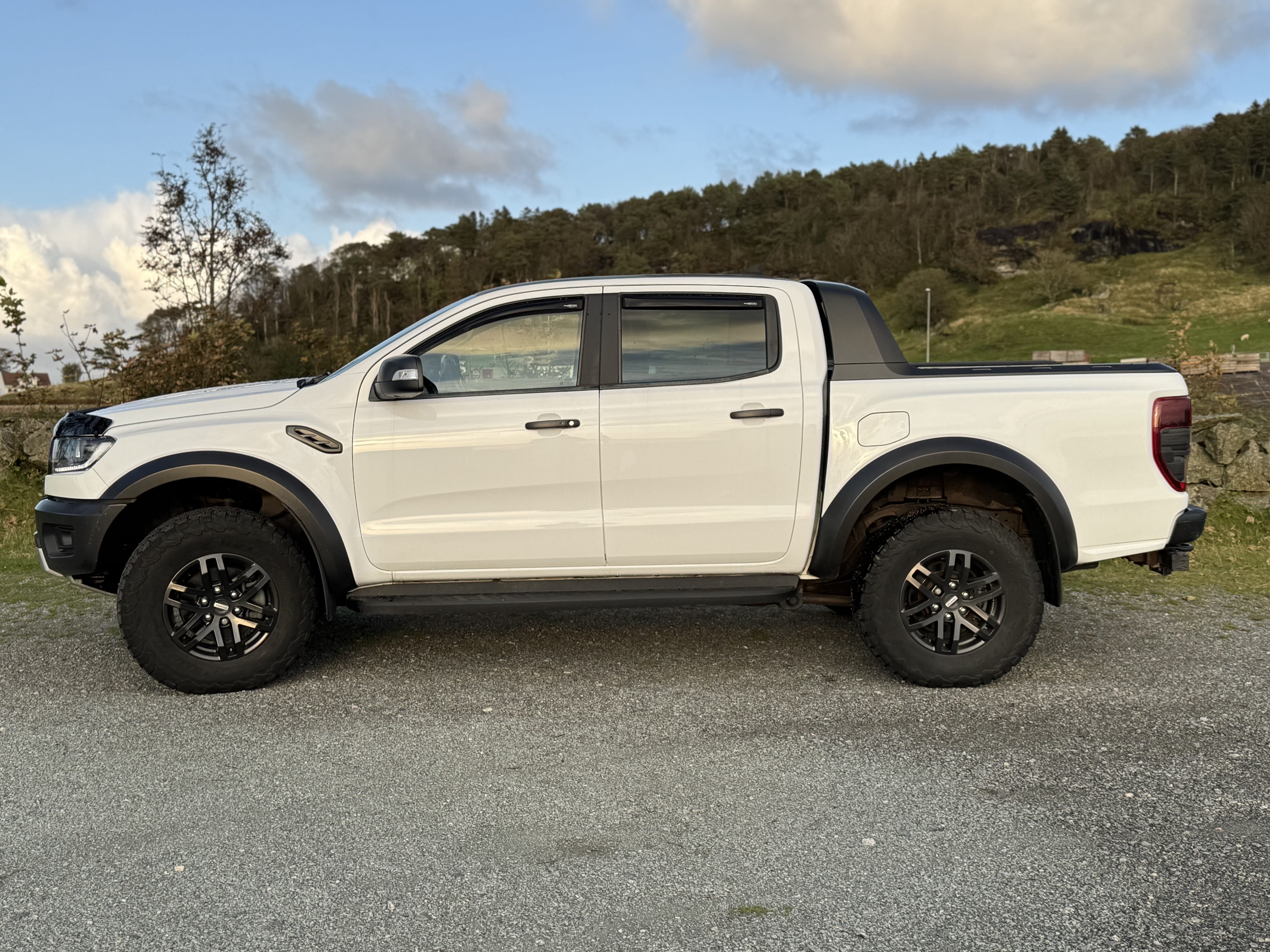 Ford Ranger Dobbelt Førerhus 2.0 Diesel  auto with Air conditioning