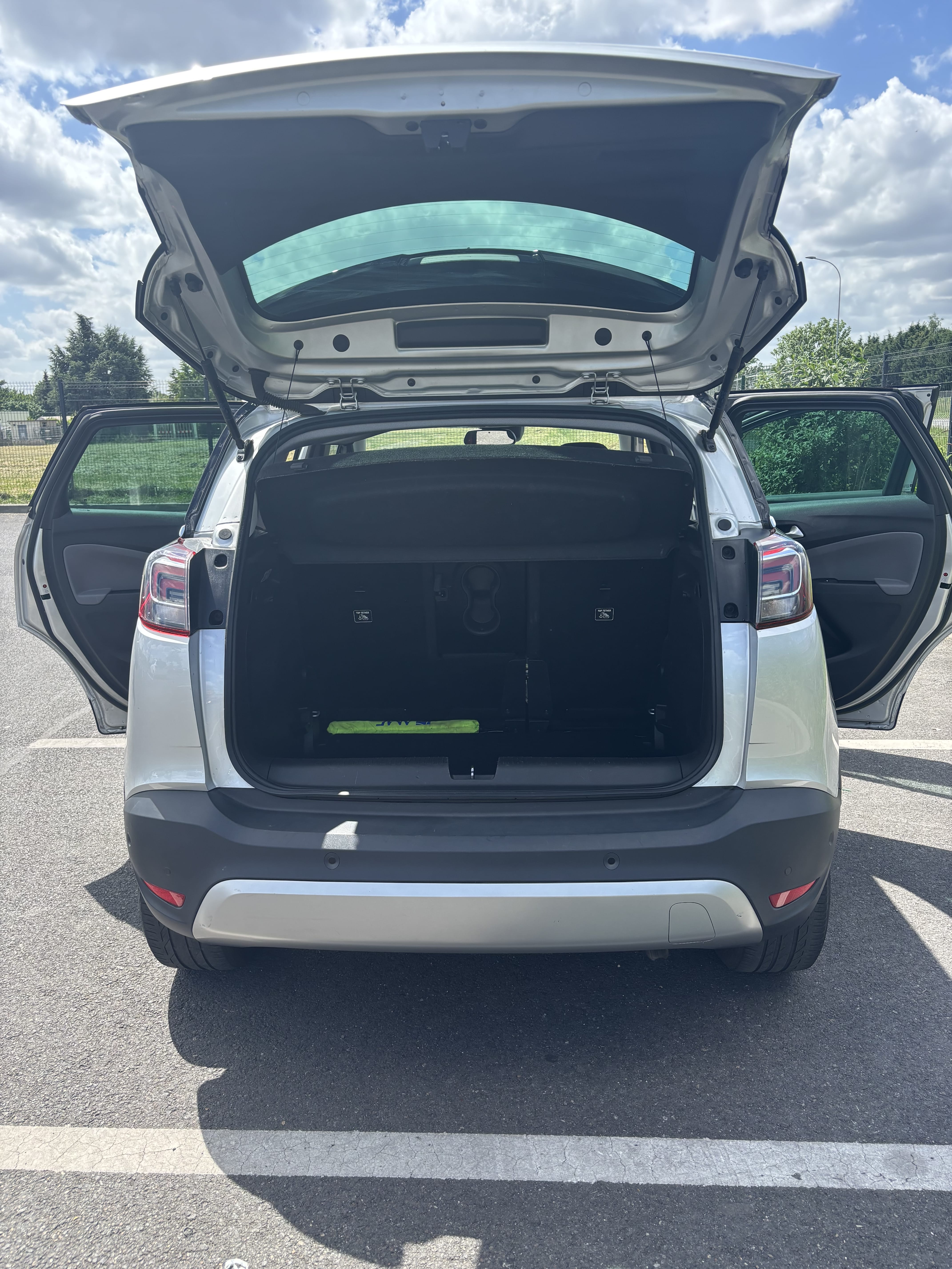 Opel Crossland avec Entrée audio / iPod