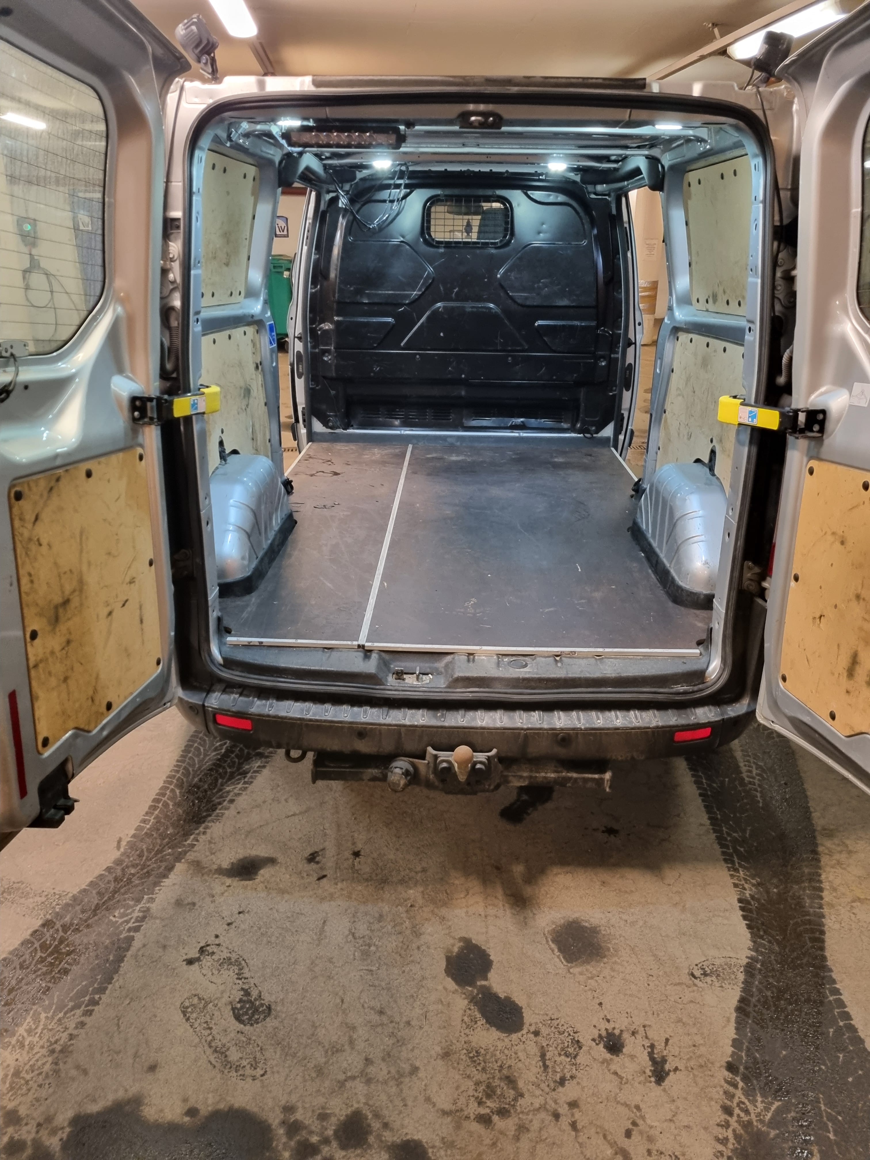 Ford Transit Custom Varebil 2.2 med USB ladeuttak