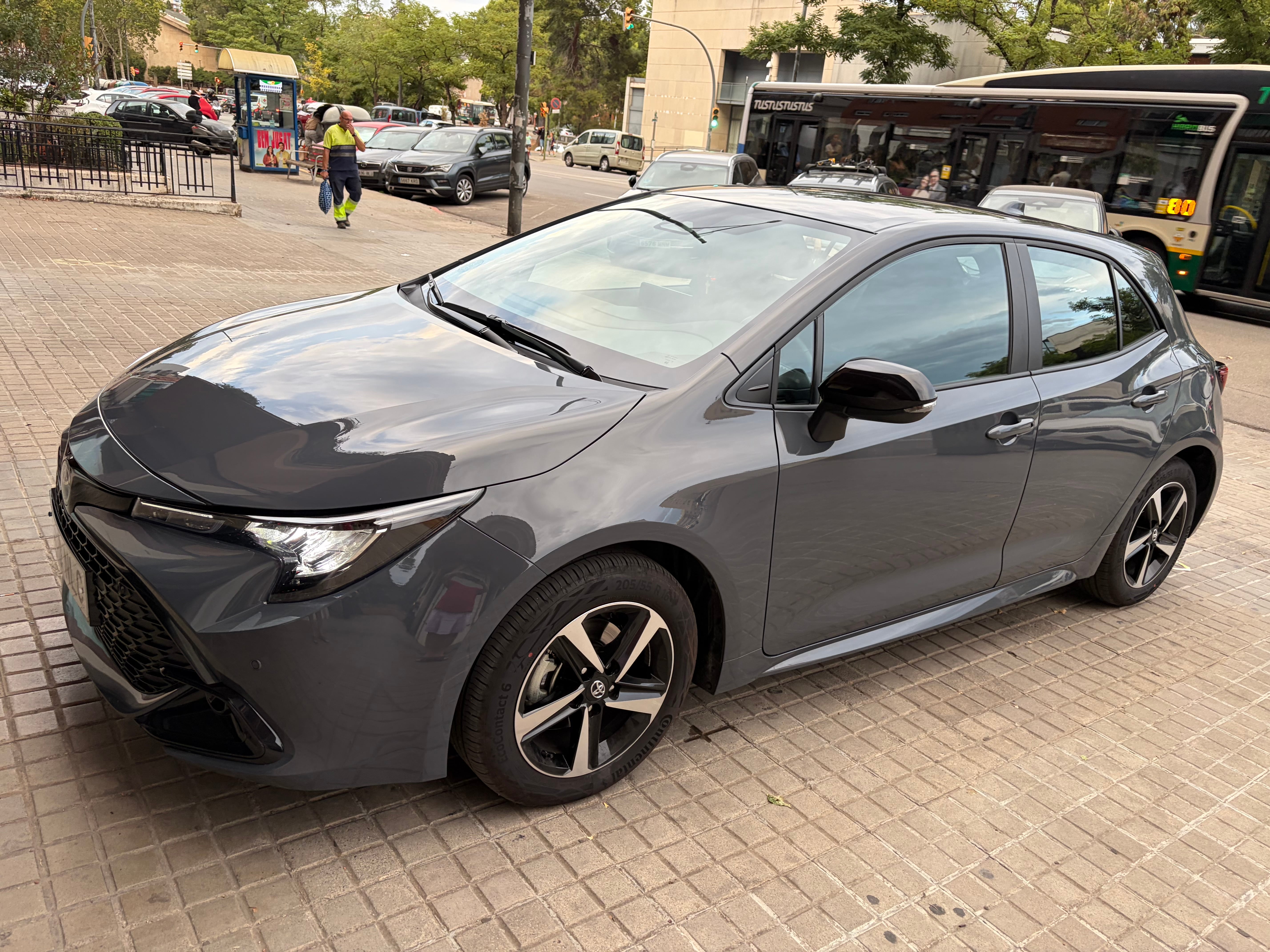 Toyota Corolla Híbrido, 2026, Gasolina 95 / Eléctrico (híbrido), Automático