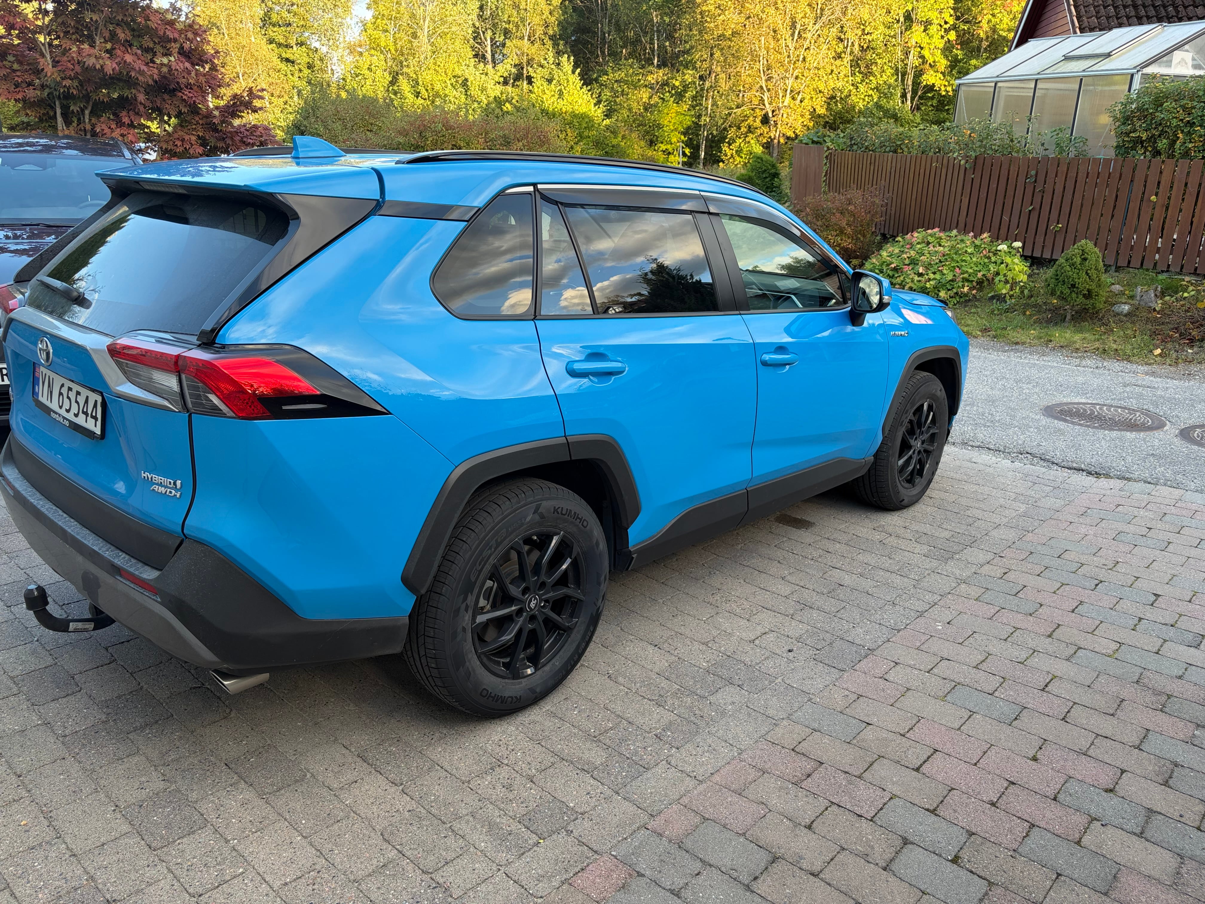 Toyota Rav4 Hybrid 2.5 Bensin Hybrid Automatgir AWD med Firehjulstrekk