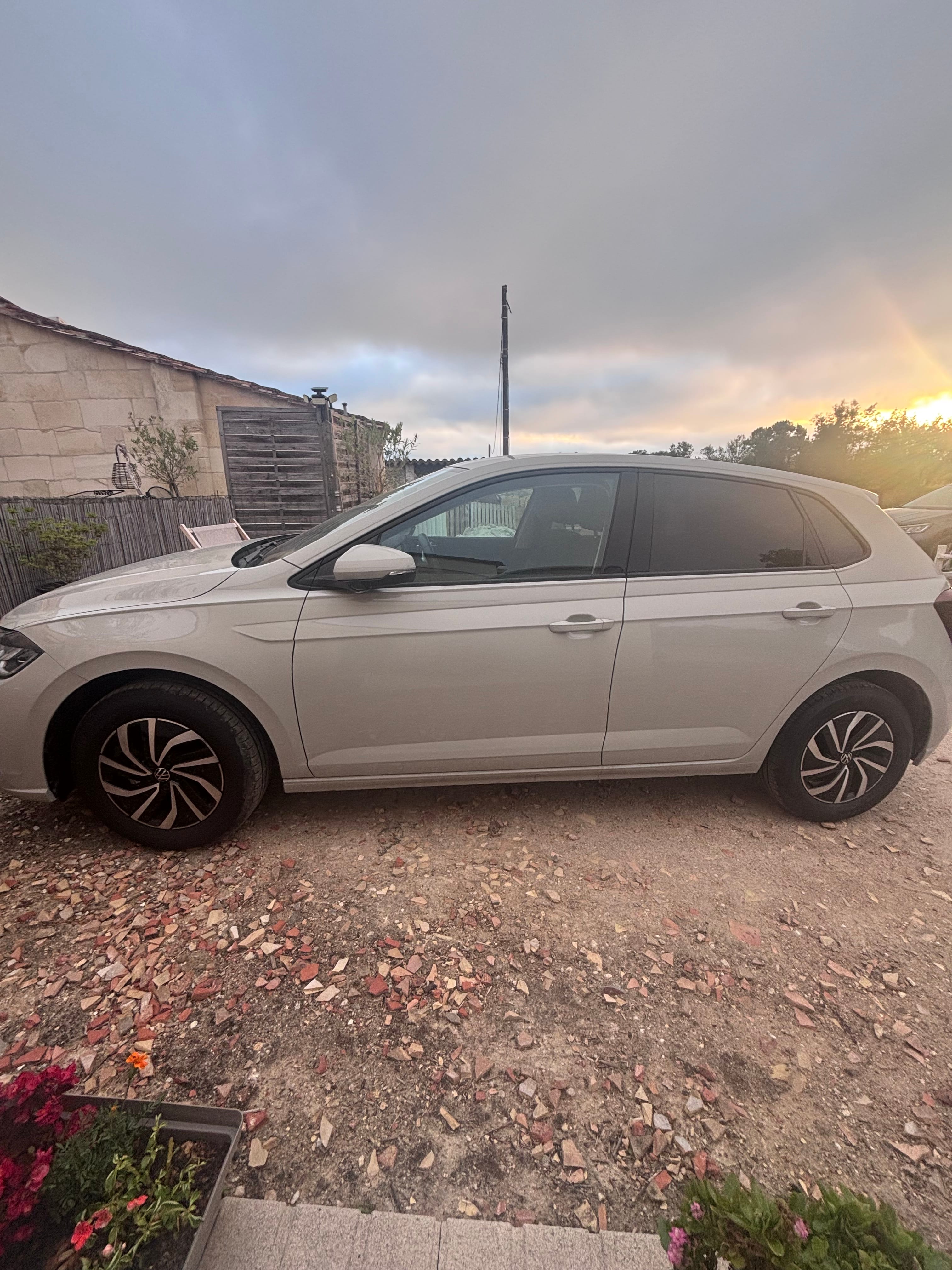 Volkswagen Polo, 2025, Essence 95, automatique