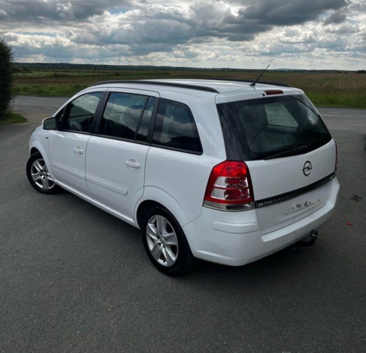 Opel Zafira Tourer avec Climatisation