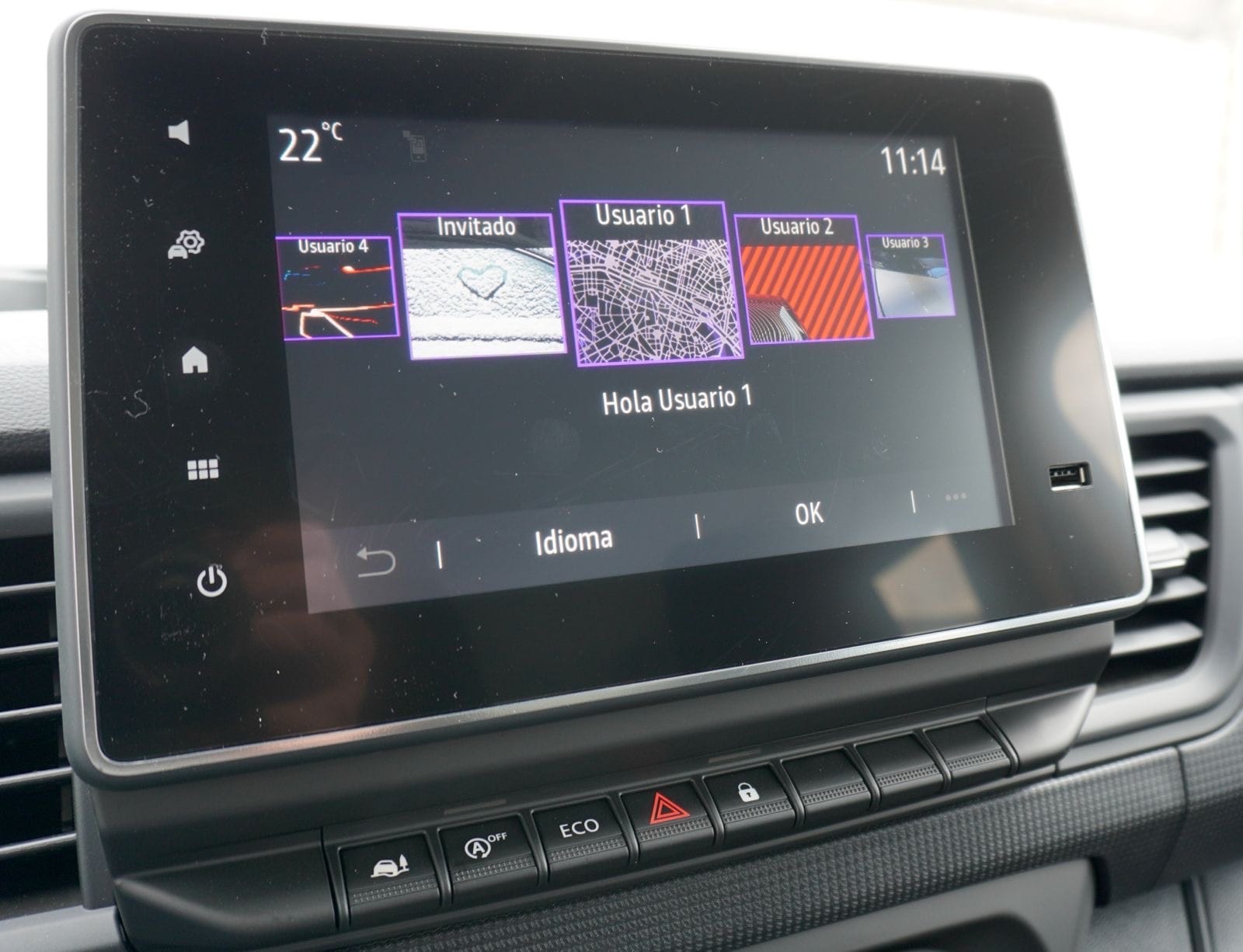 Renault Trafic Passenger mit Android Auto