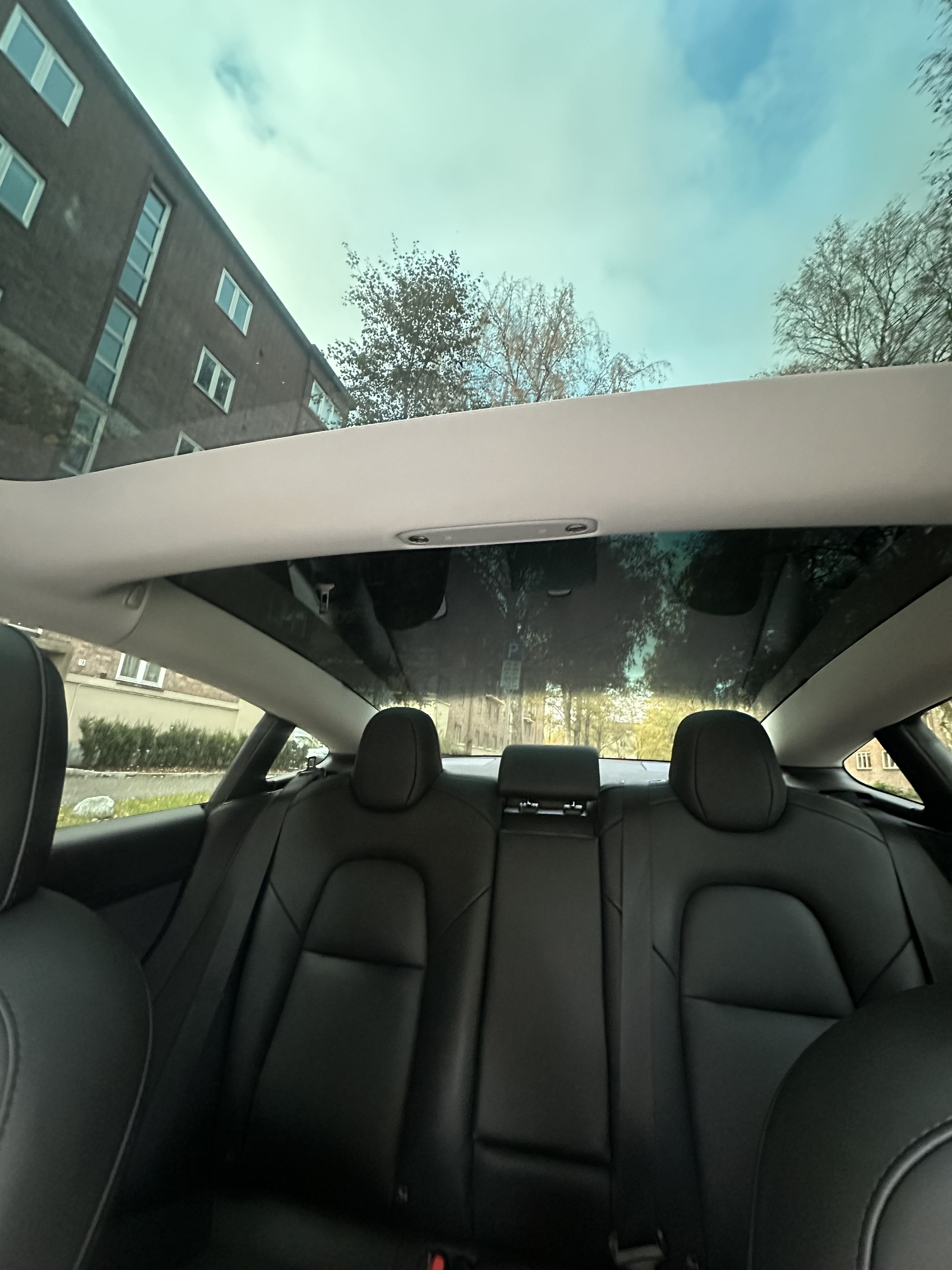 Tesla Model 3 Long Range med GPS