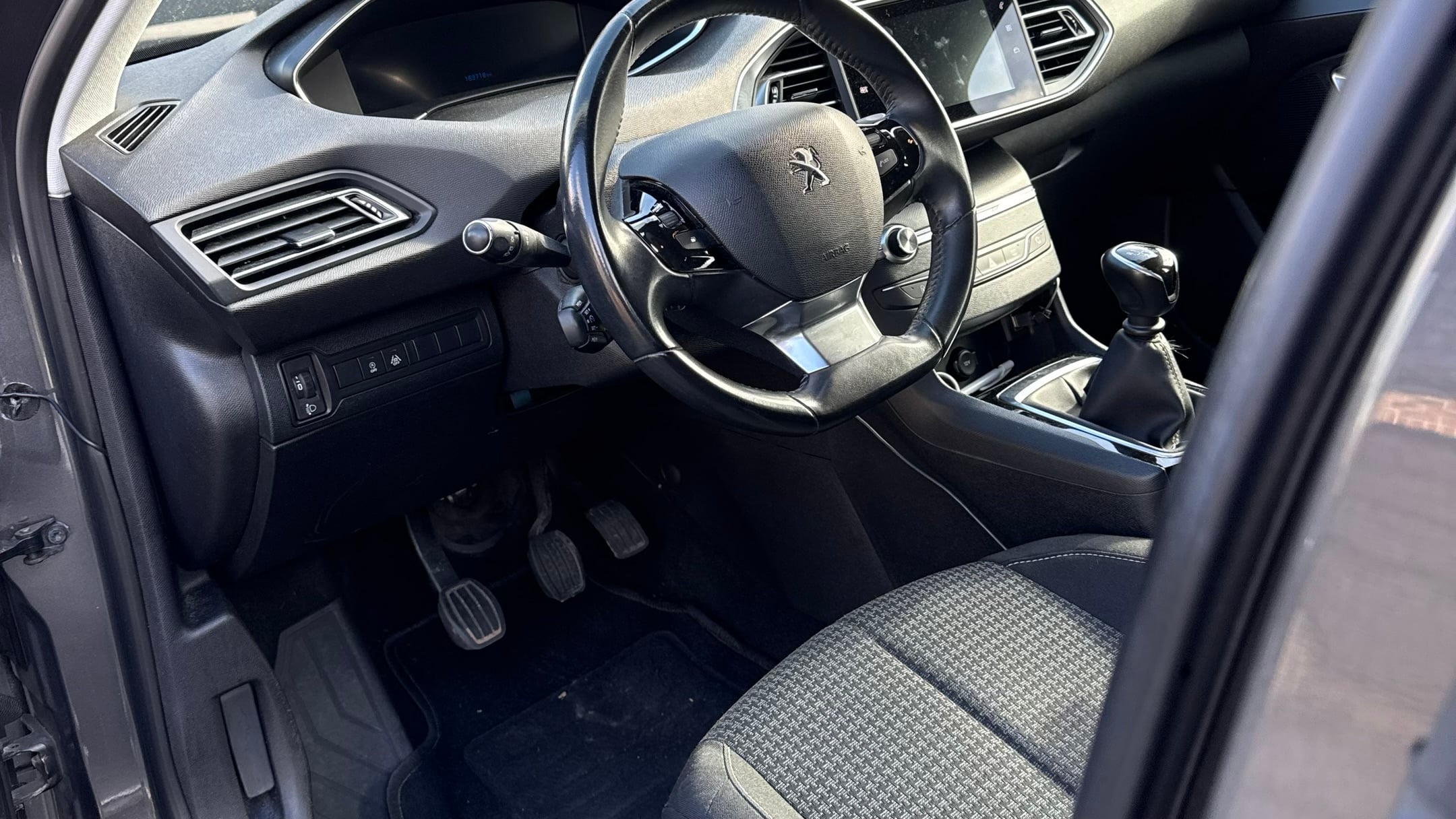 Peugeot 308 SW avec GPS