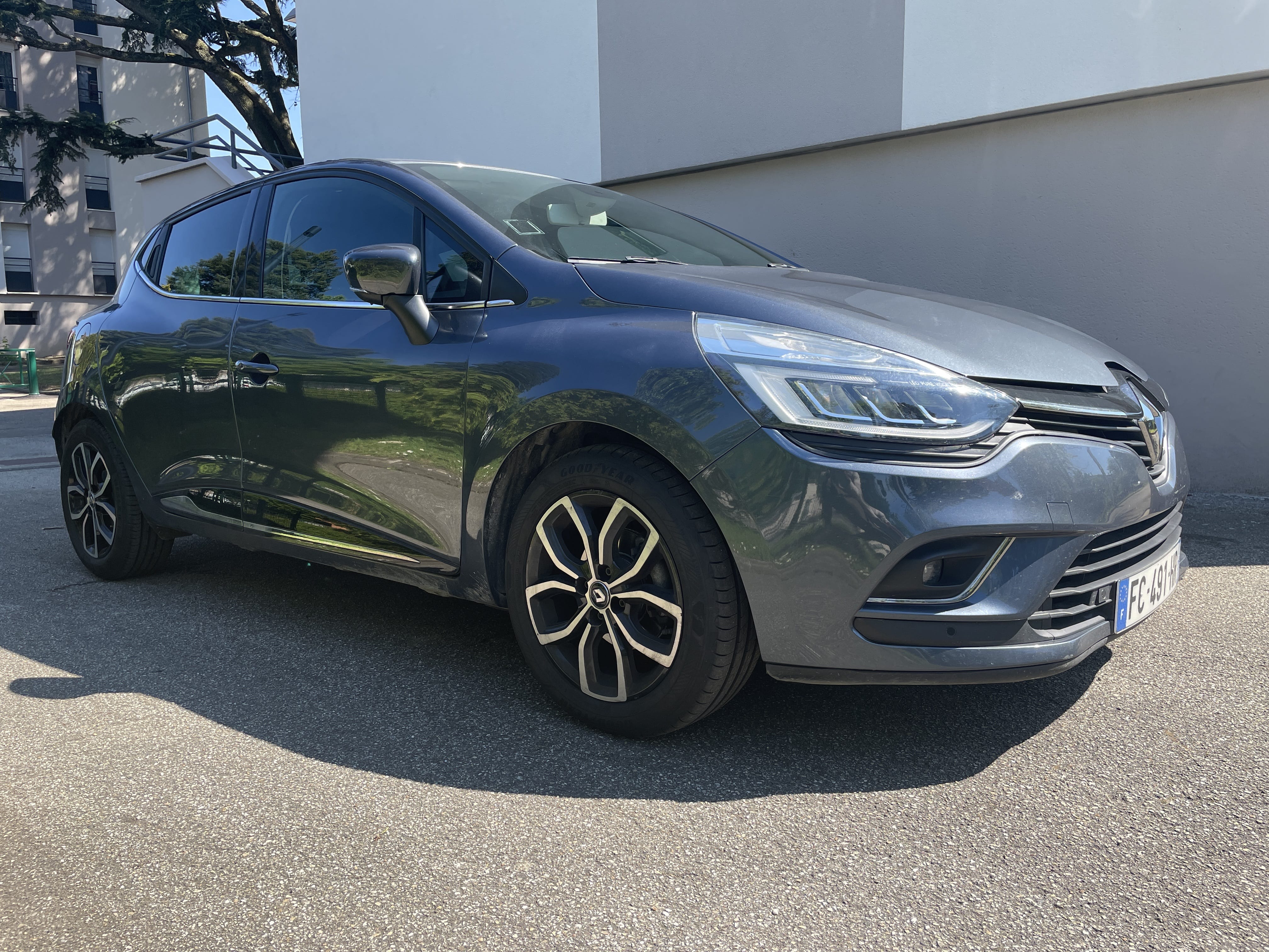 Renault Clio FC491HR avec Climatisation