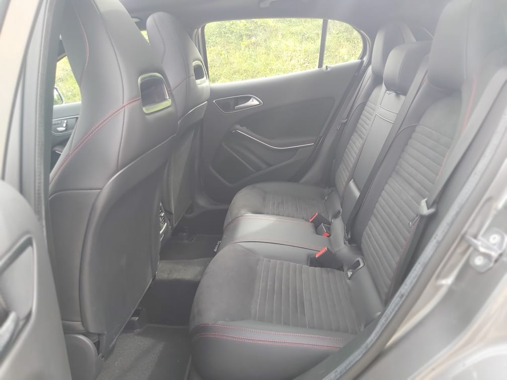 Mercedes-Benz Classe GLA  200 pack AMG avec Audio Bluetooth