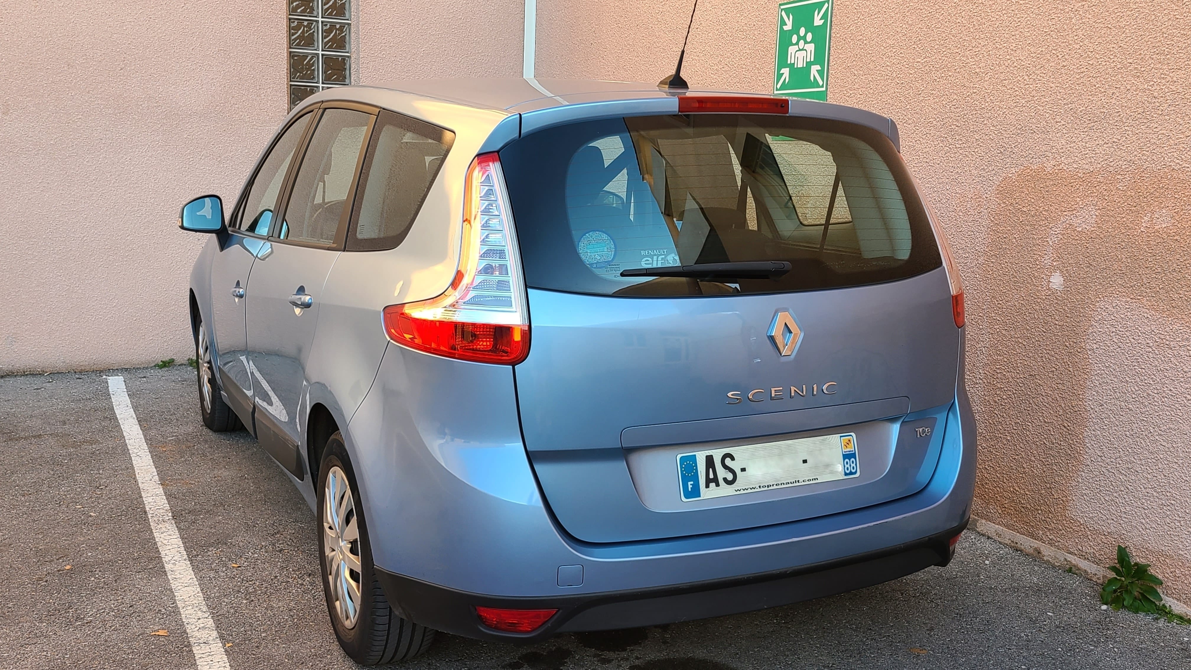 Renault Grand Scenic 1.4 TCE 130ch. 7 places avec Régulateur de vitesse