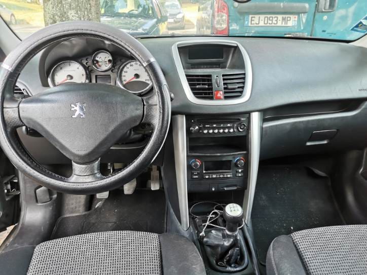 Peugeot 207 avec Audio Bluetooth