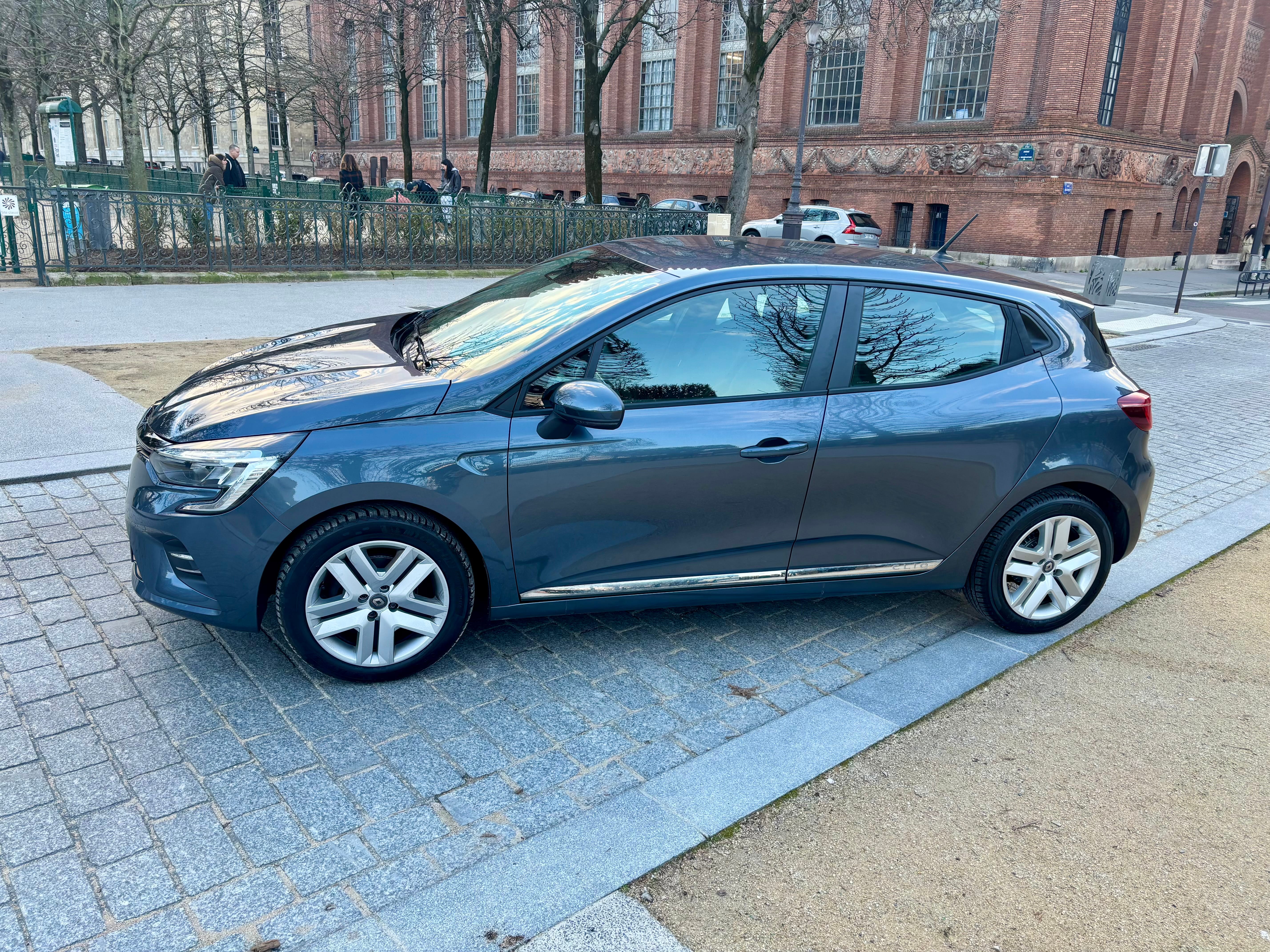 Renault Clio Porte Châtillon / périphérique avec Climatisation