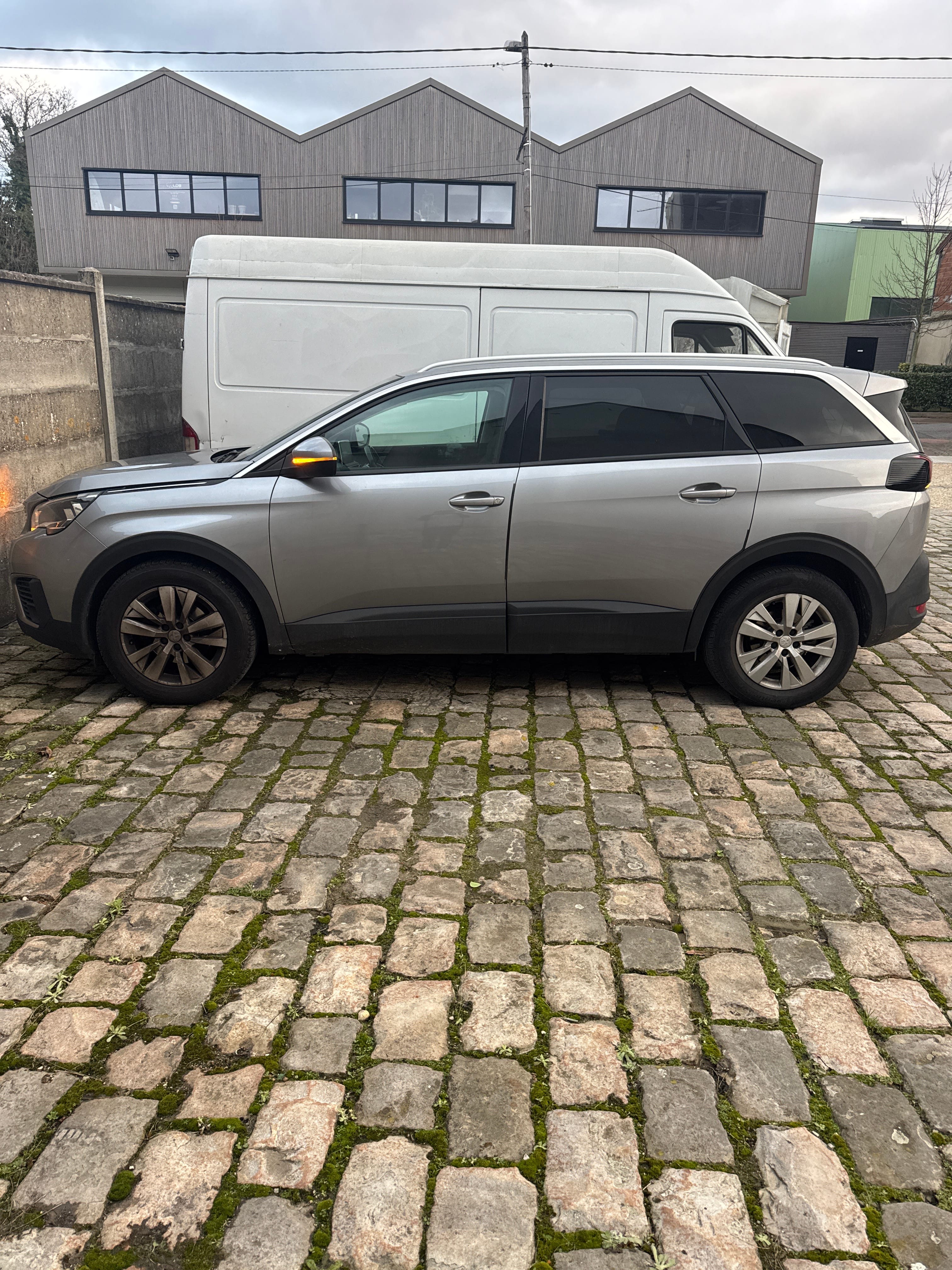 Peugeot 5008 avec Climatisation