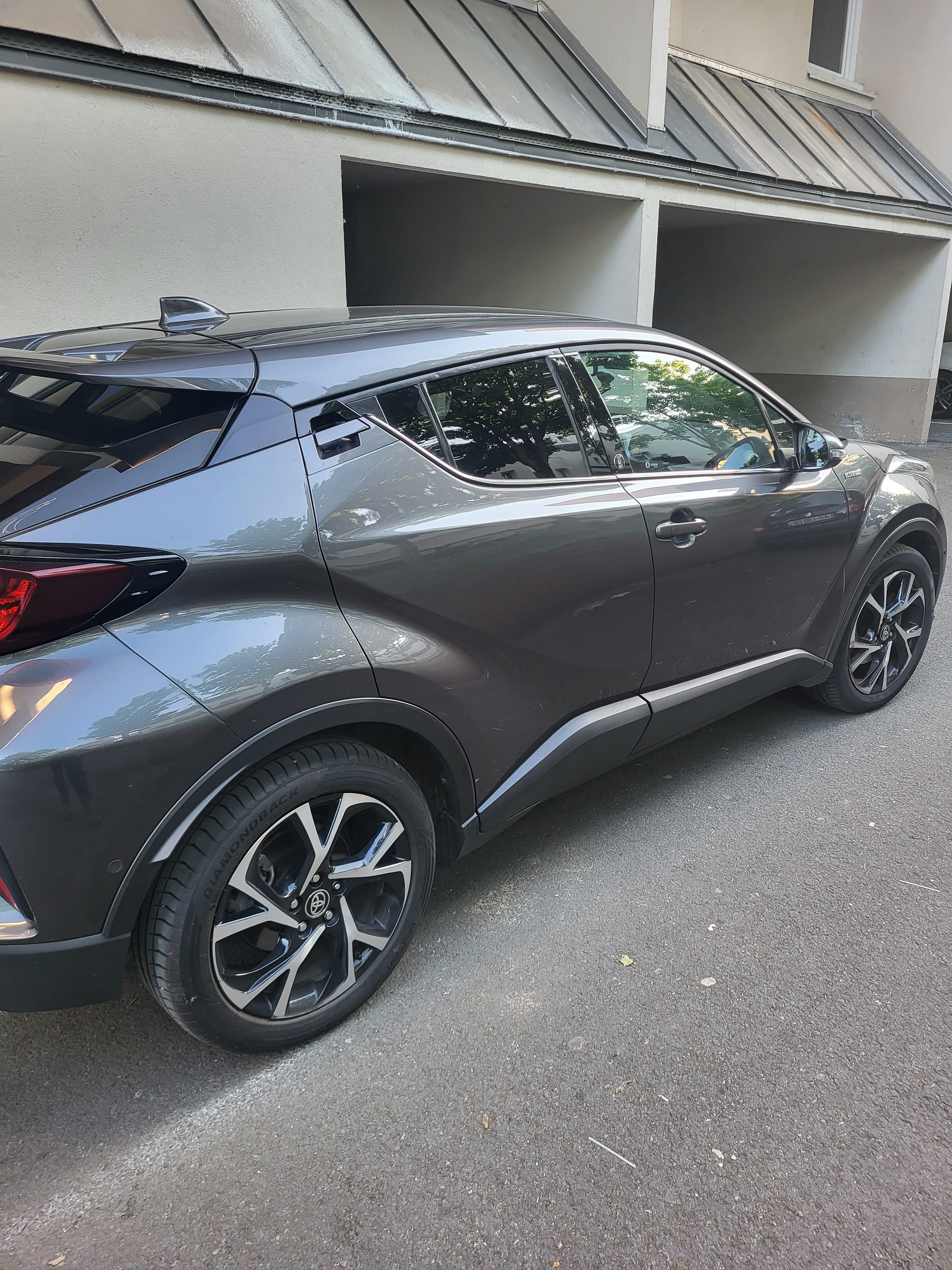 Toyota C-HR Hybrid avec Audio Bluetooth