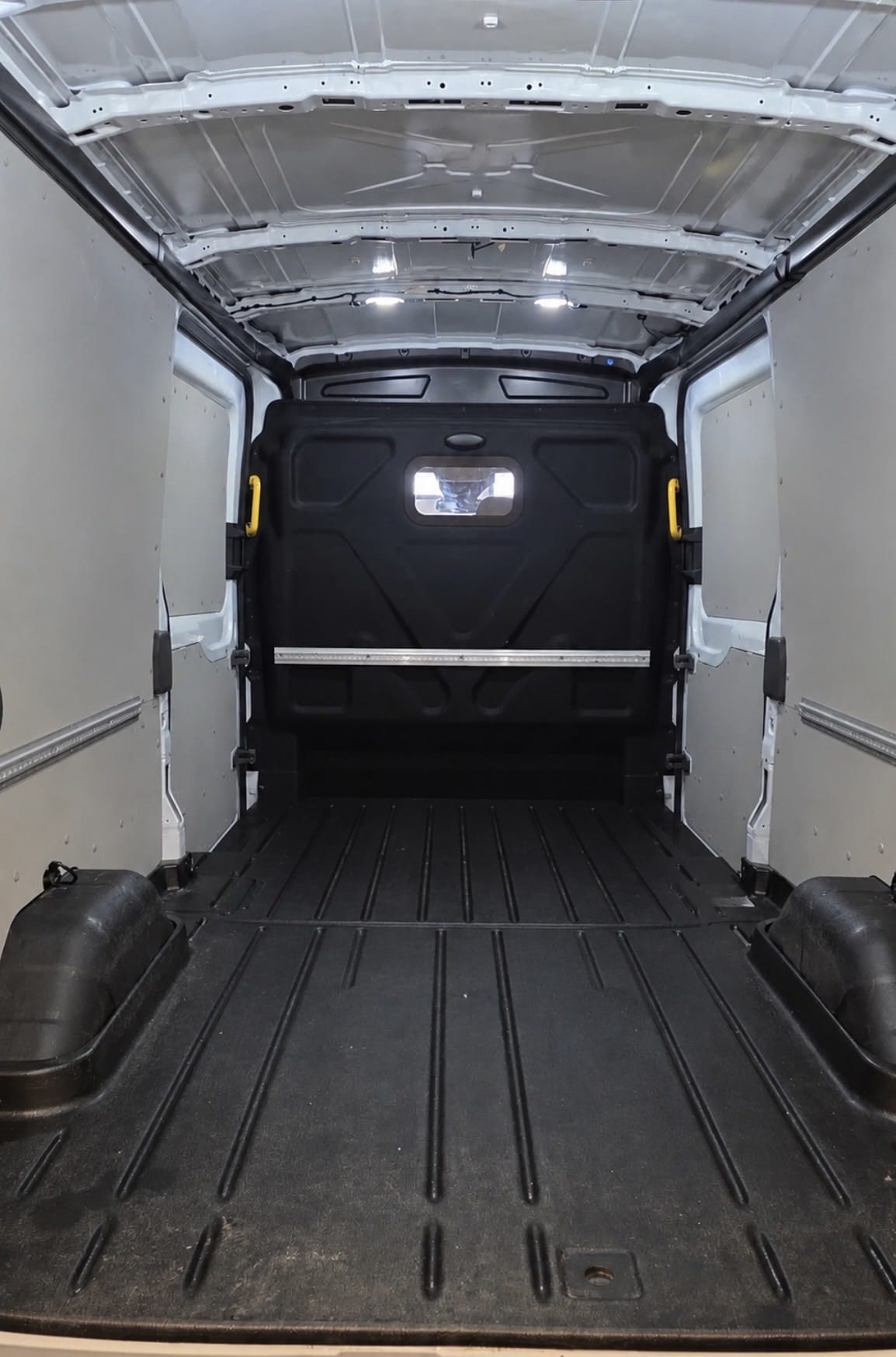 Ford Transit Cargo Van med Ryggekamera