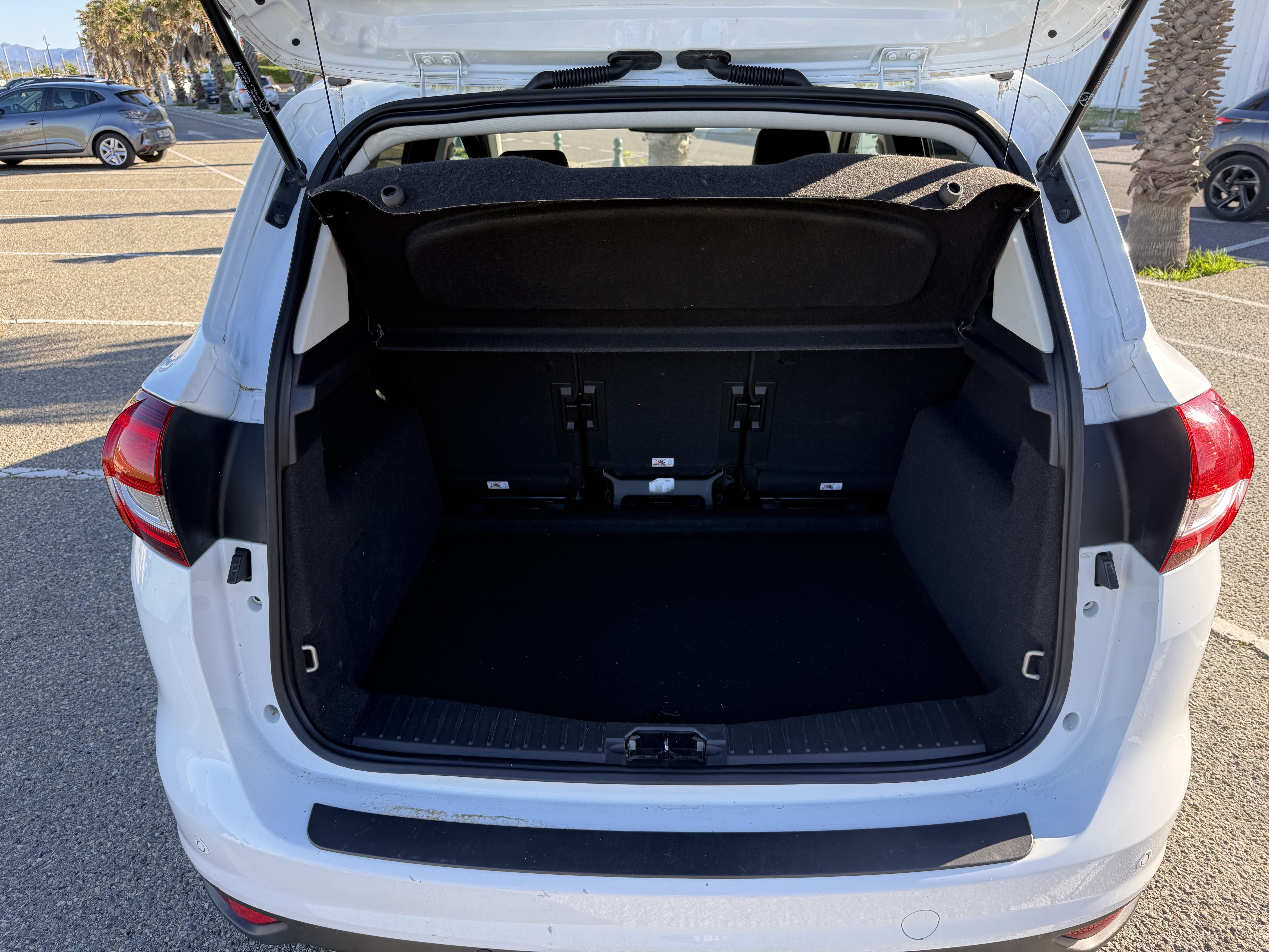Ford C-Max avec Régulateur de vitesse