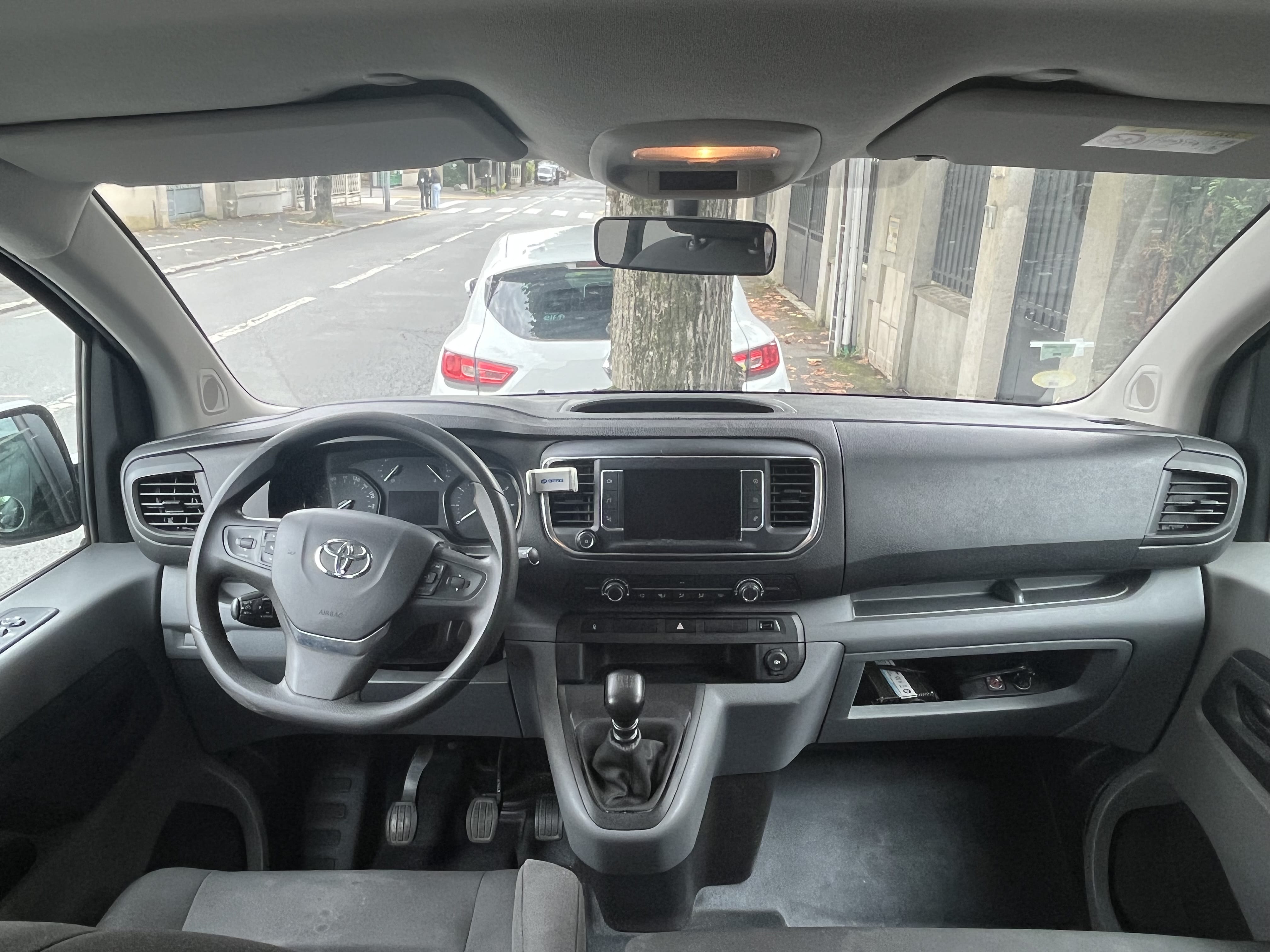 Toyota Proace Combi avec Régulateur de vitesse