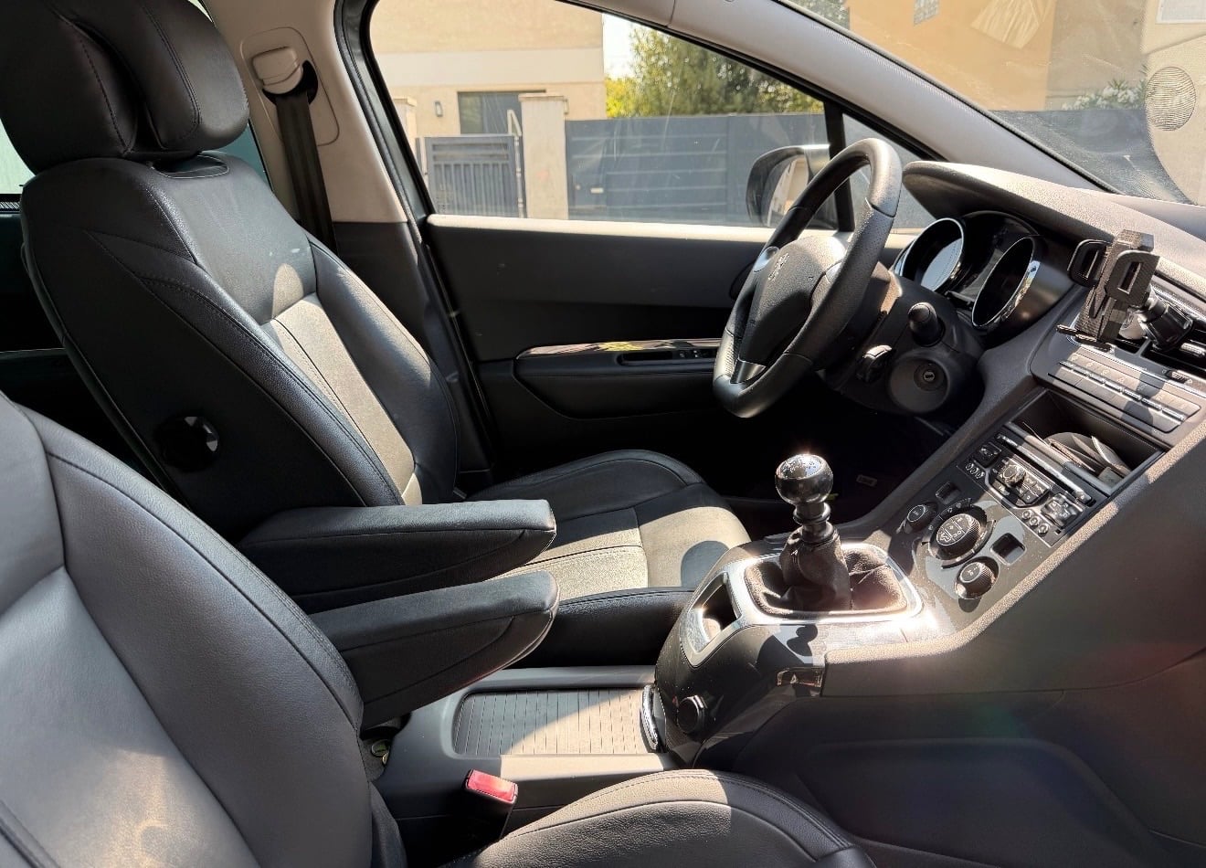 Peugeot 5008 2.0 HDI 150ch avec Caméra de recul