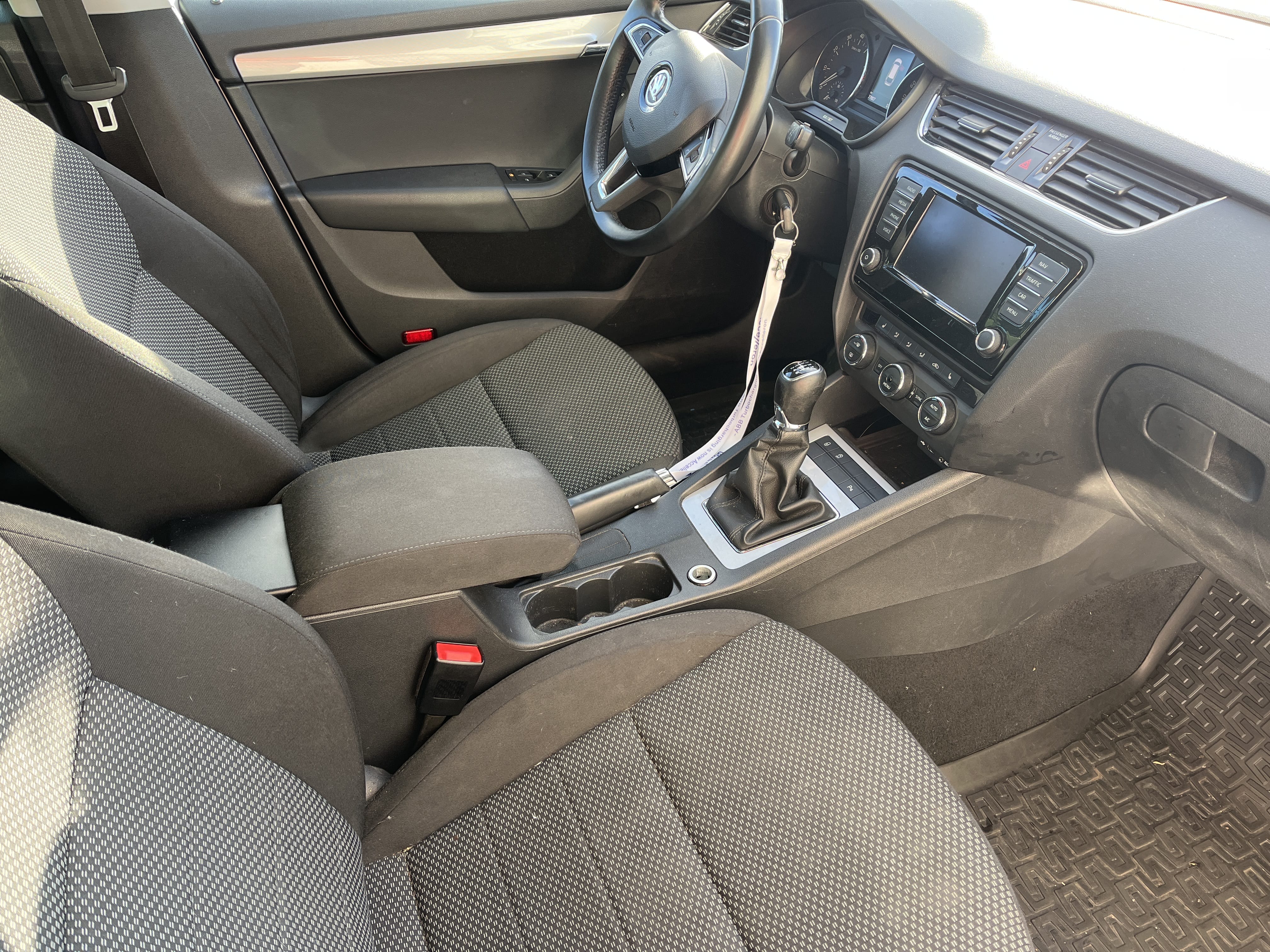 Skoda Octavia 150hk Bensin Stasjonsvogn med Bluetooth audio