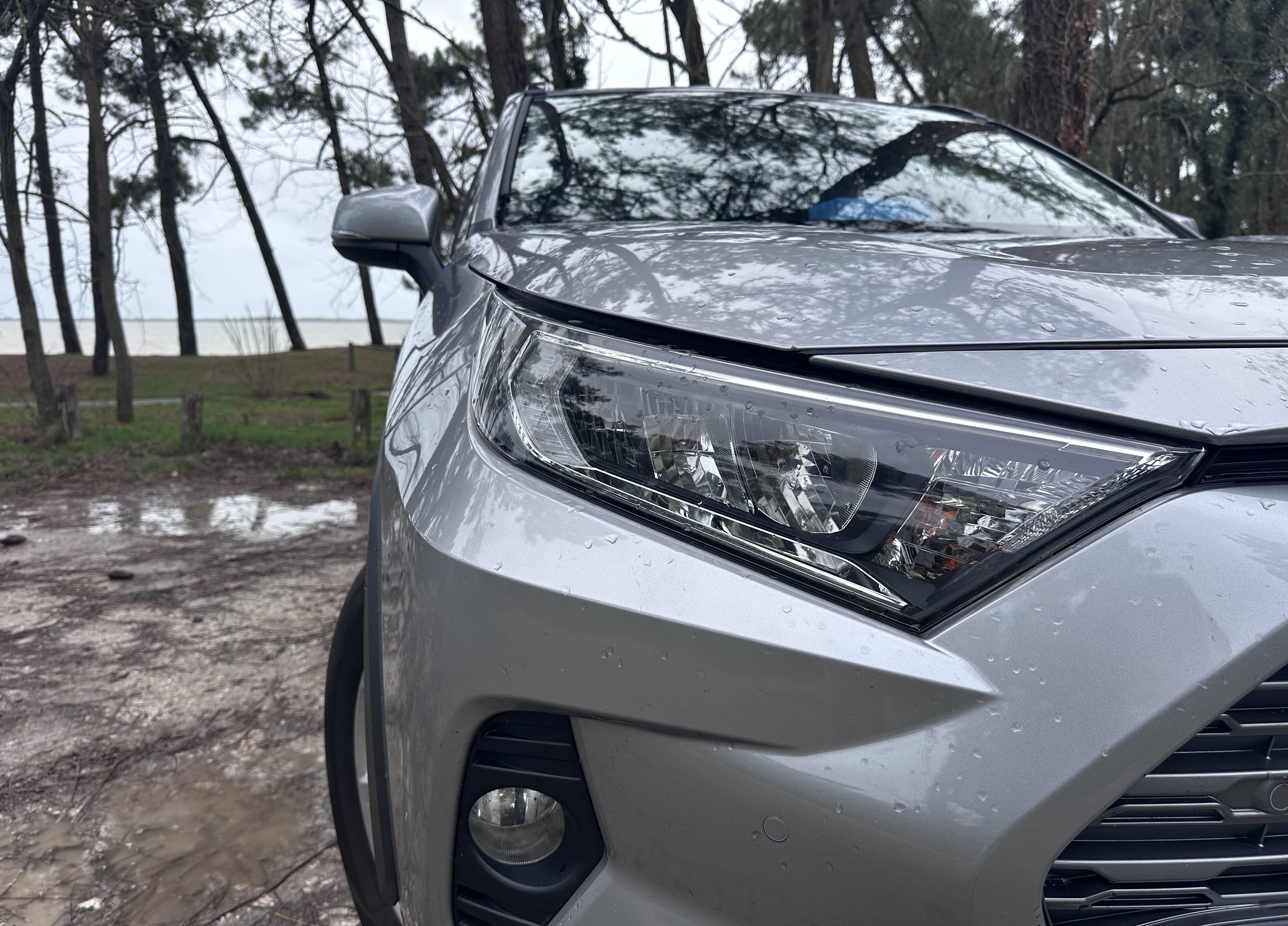 Toyota Rav4 Hybride avec Siège bébé