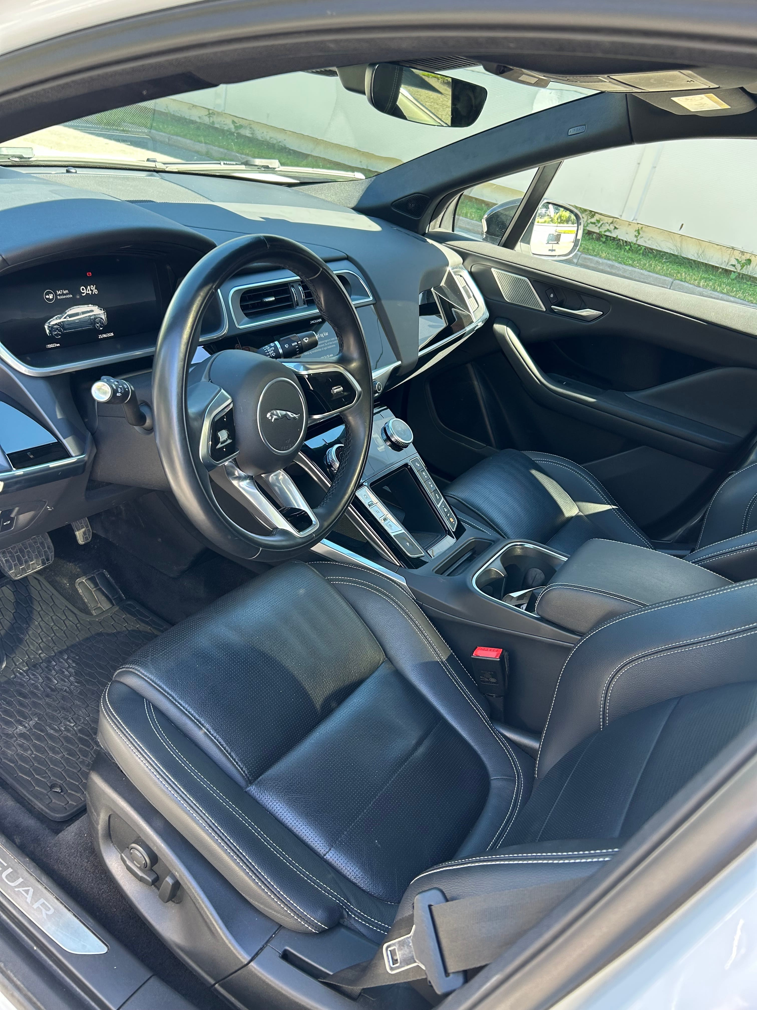 Jaguar I-pace med GPS
