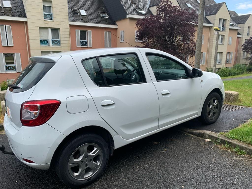 Dacia Sandero avec Climatisation