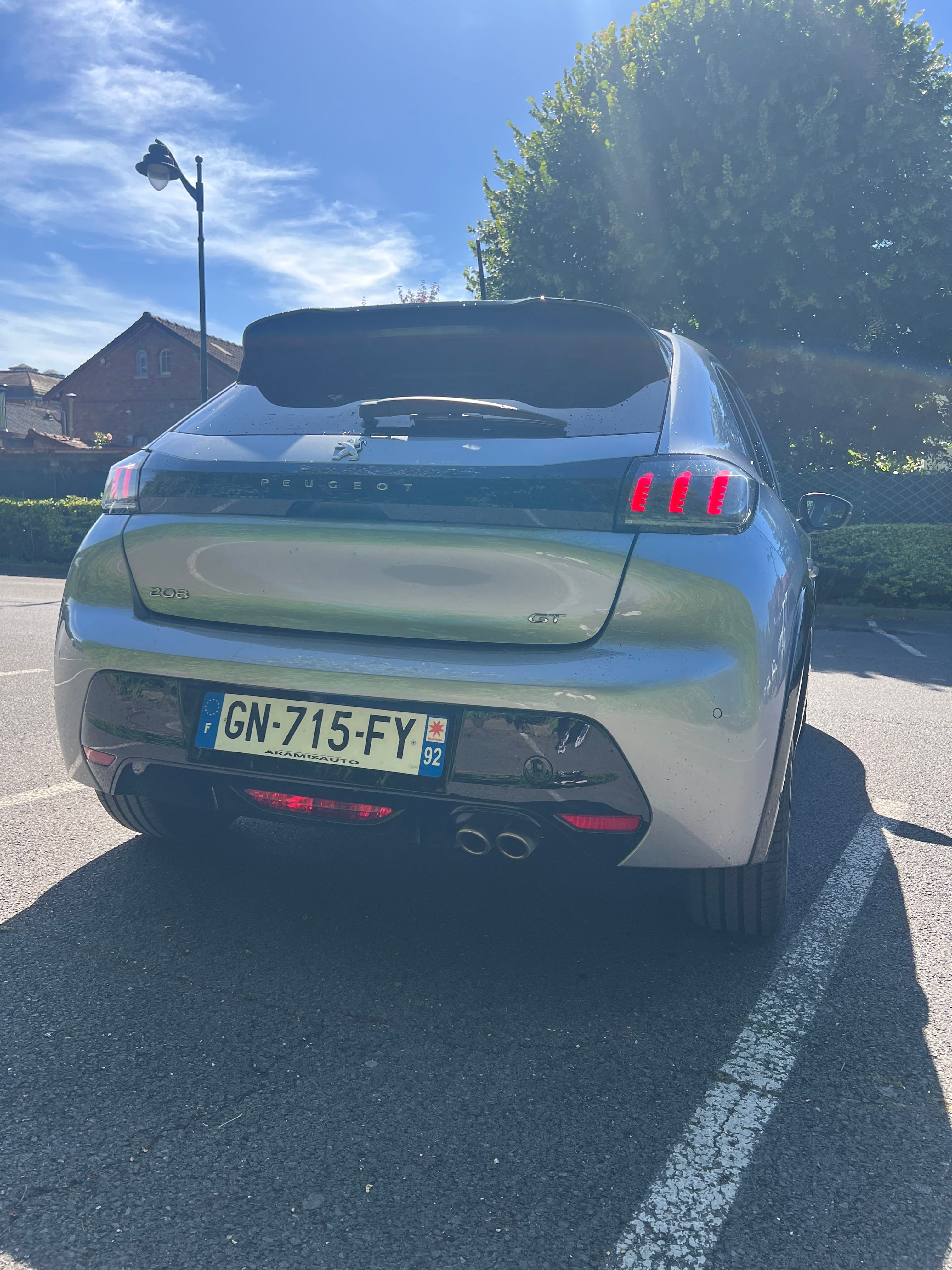 Peugeot 208 GT Line avec Audio Bluetooth