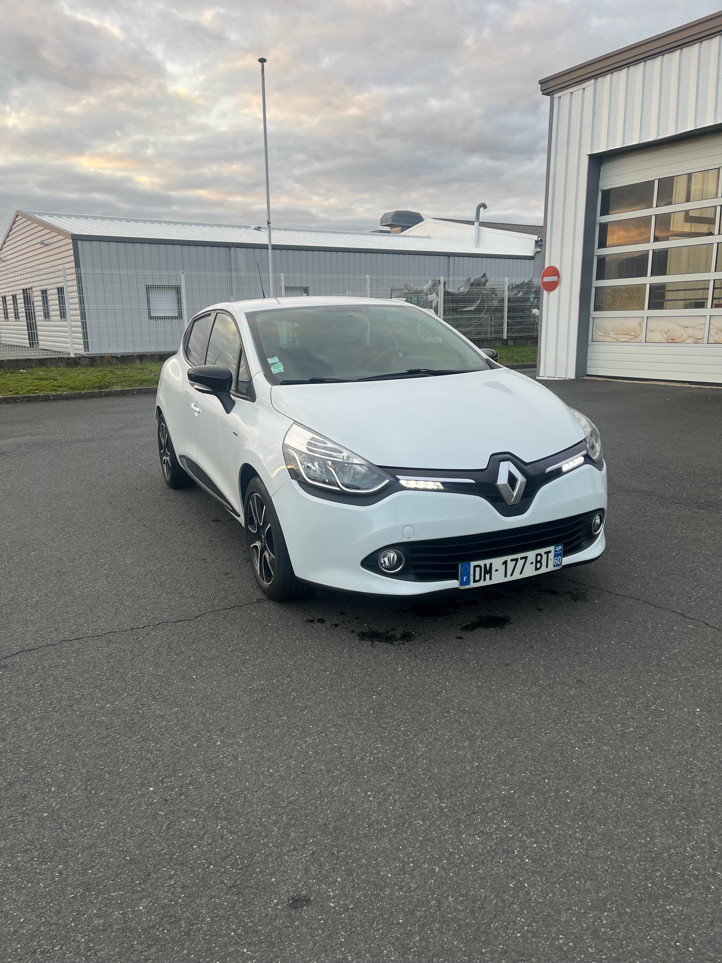 Renault Clio 0.9 tce 90ch mit Klimaanlage