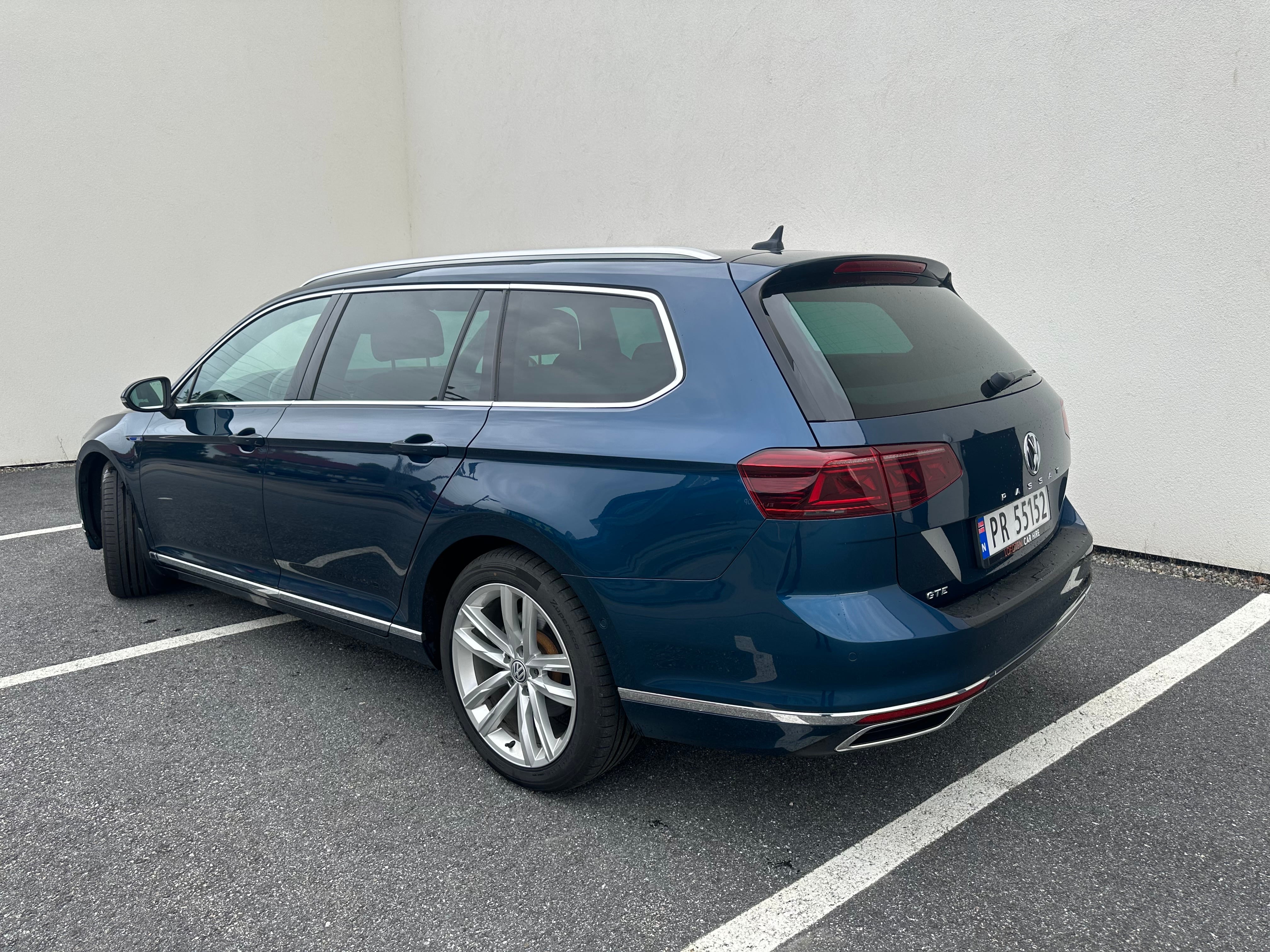 Volkswagen Passat SW GTE Hybrid med Ryggekamera