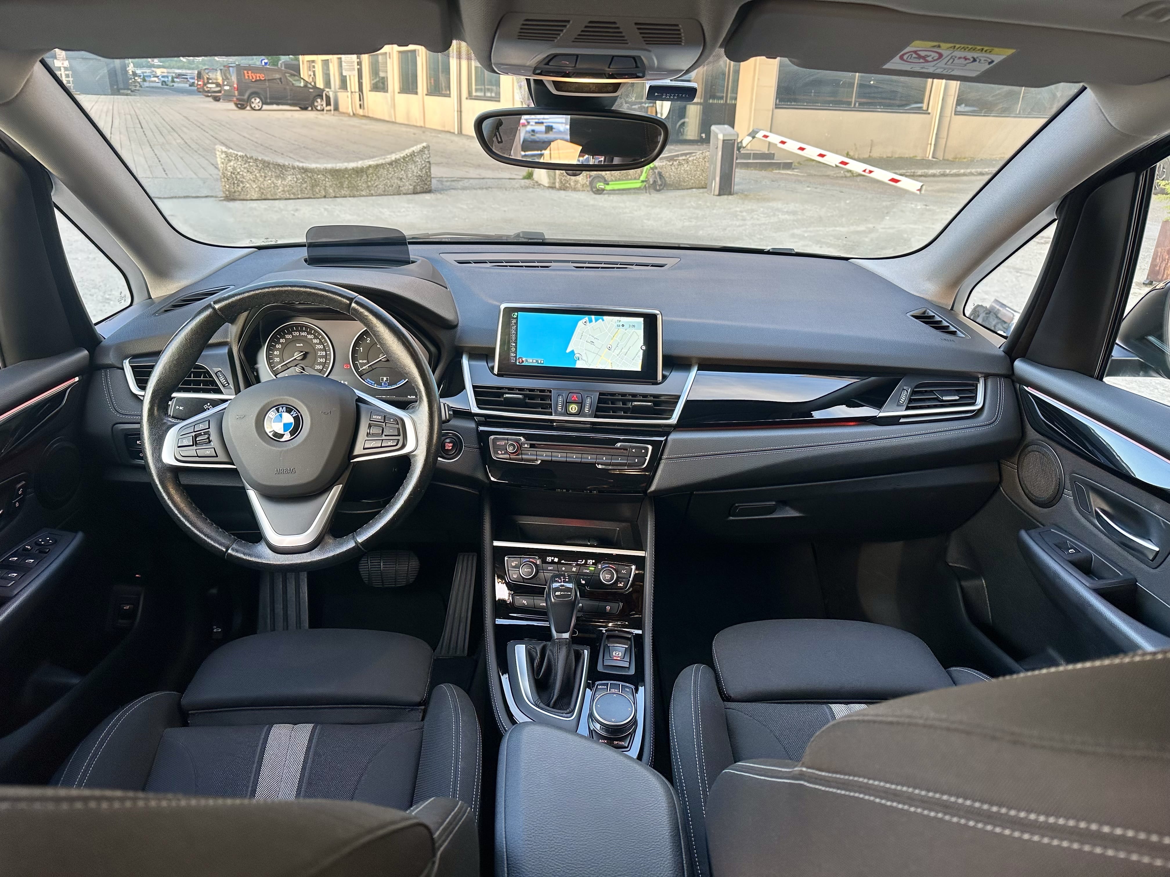 BMW  225xe iPerformance avec Régulateur de vitesse