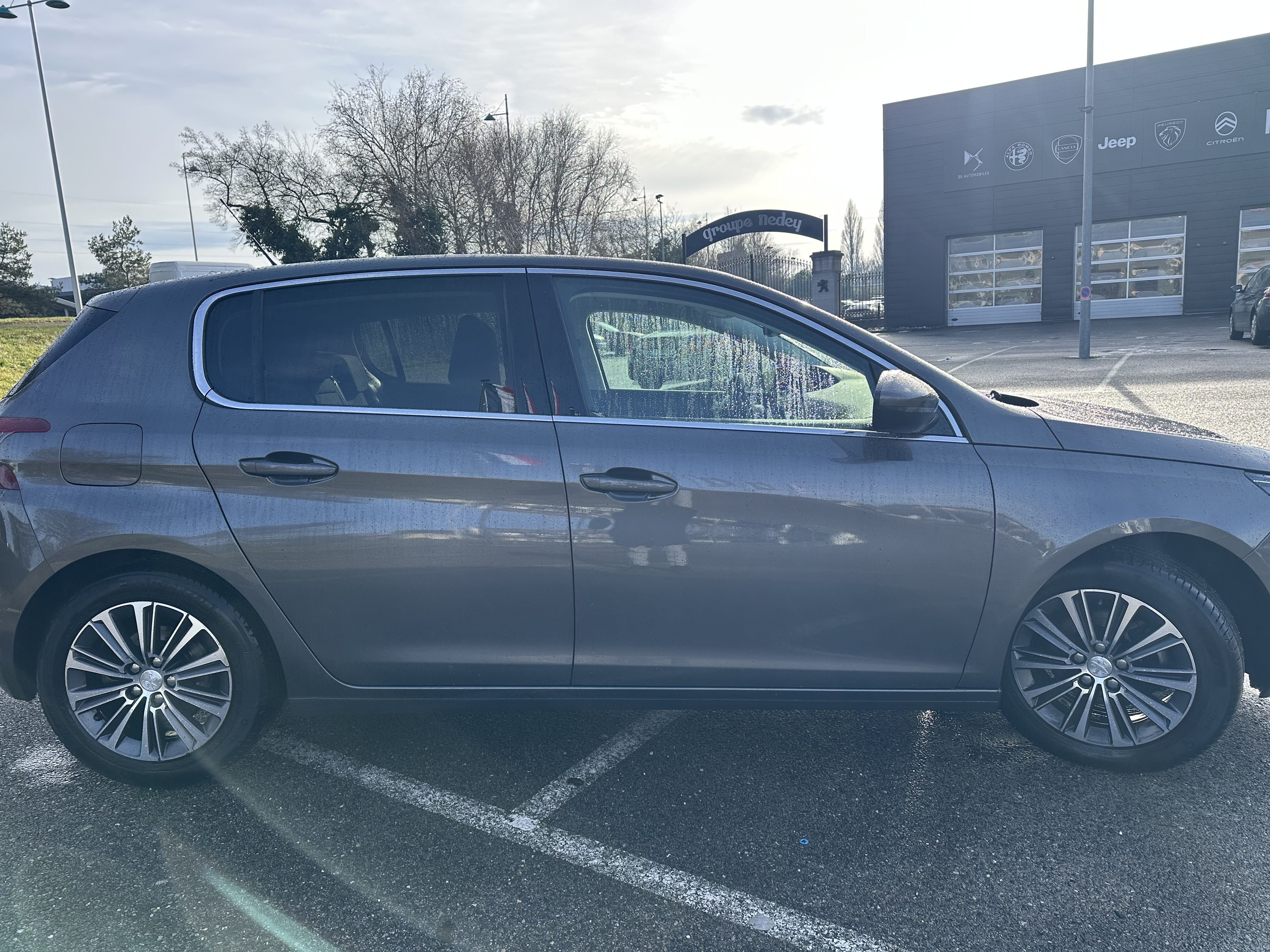 Peugeot 308 avec Climatisation