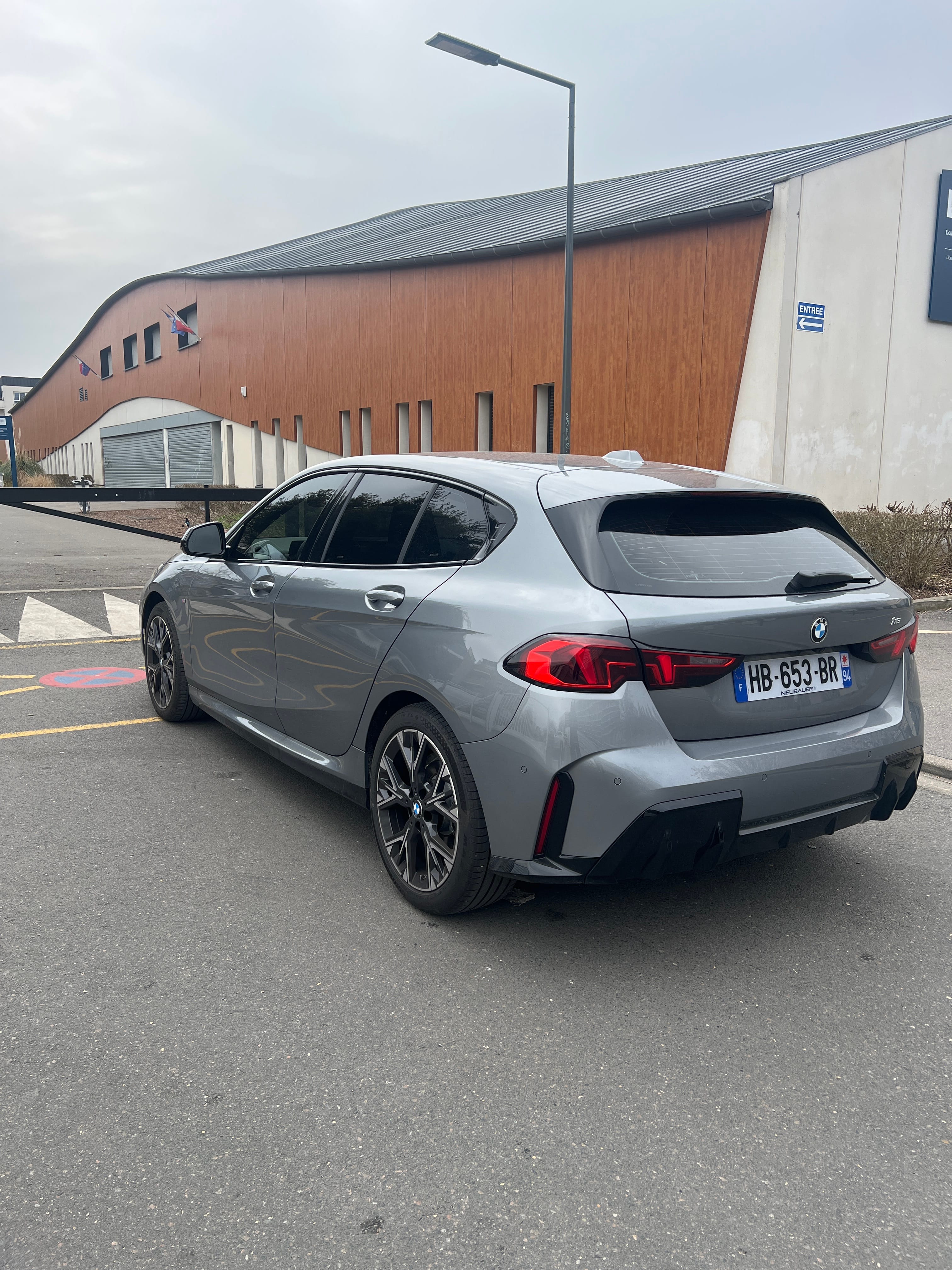 BMW Série 1 Finition M Sport avec GPS