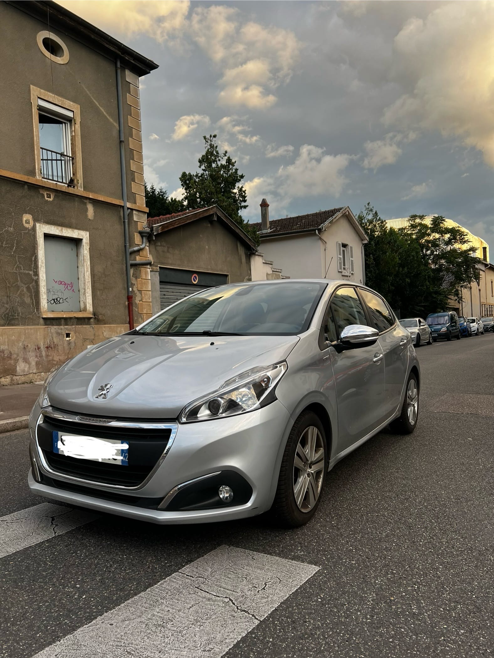Peugeot 208, 2018, Essence 98