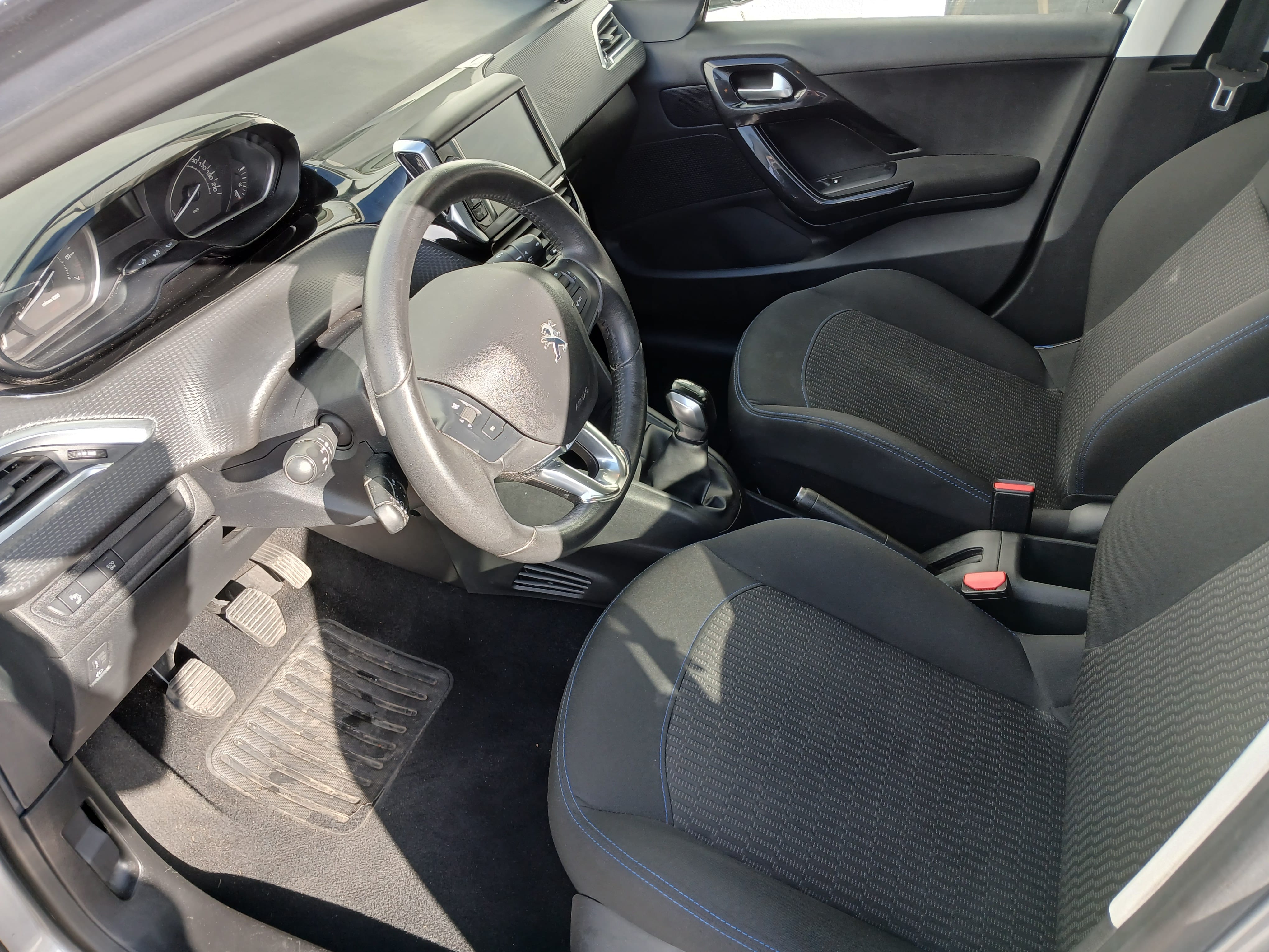 Peugeot 208 avec Régulateur de vitesse
