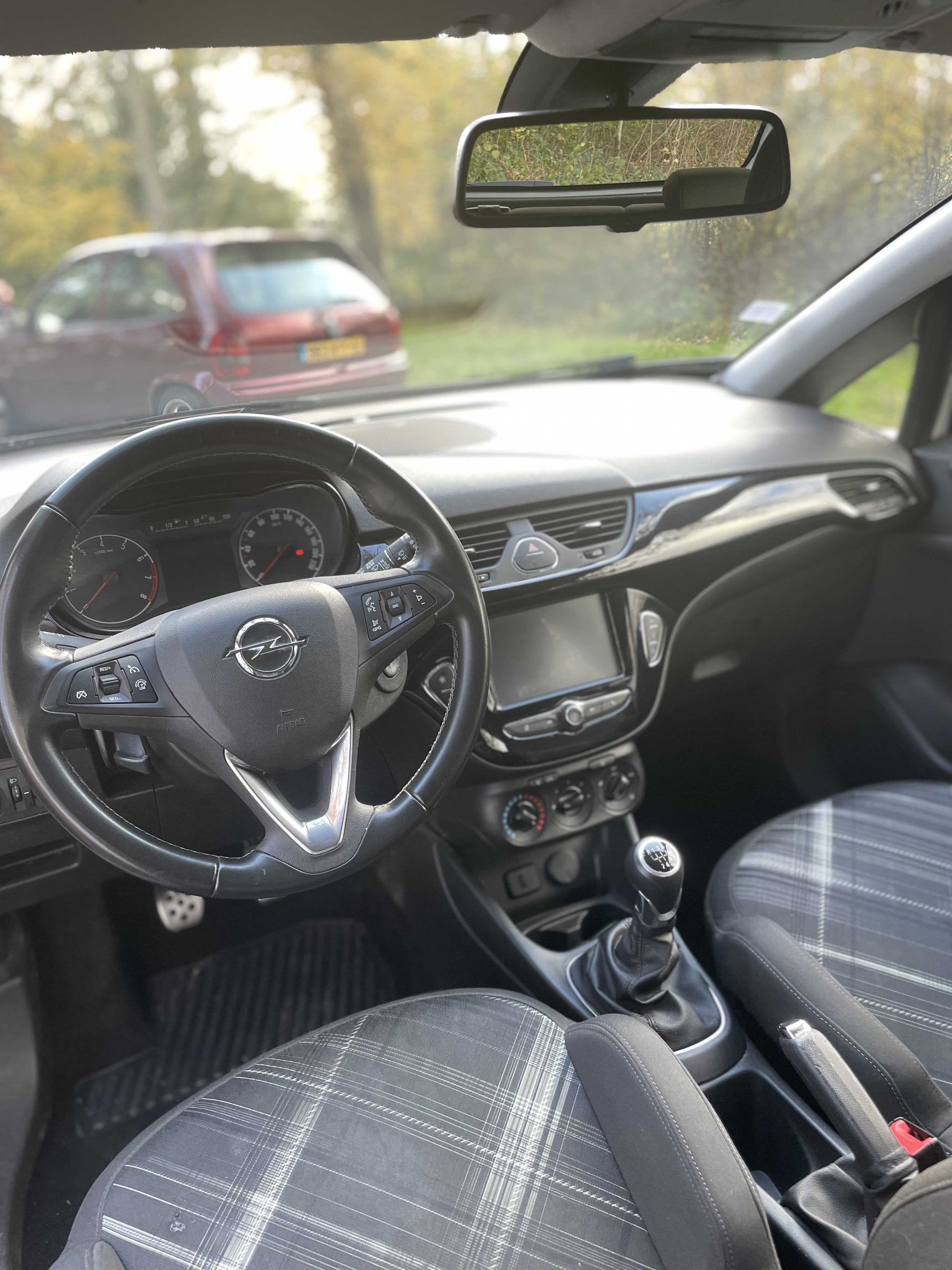 Opel Corsa Black edition avec Régulateur de vitesse