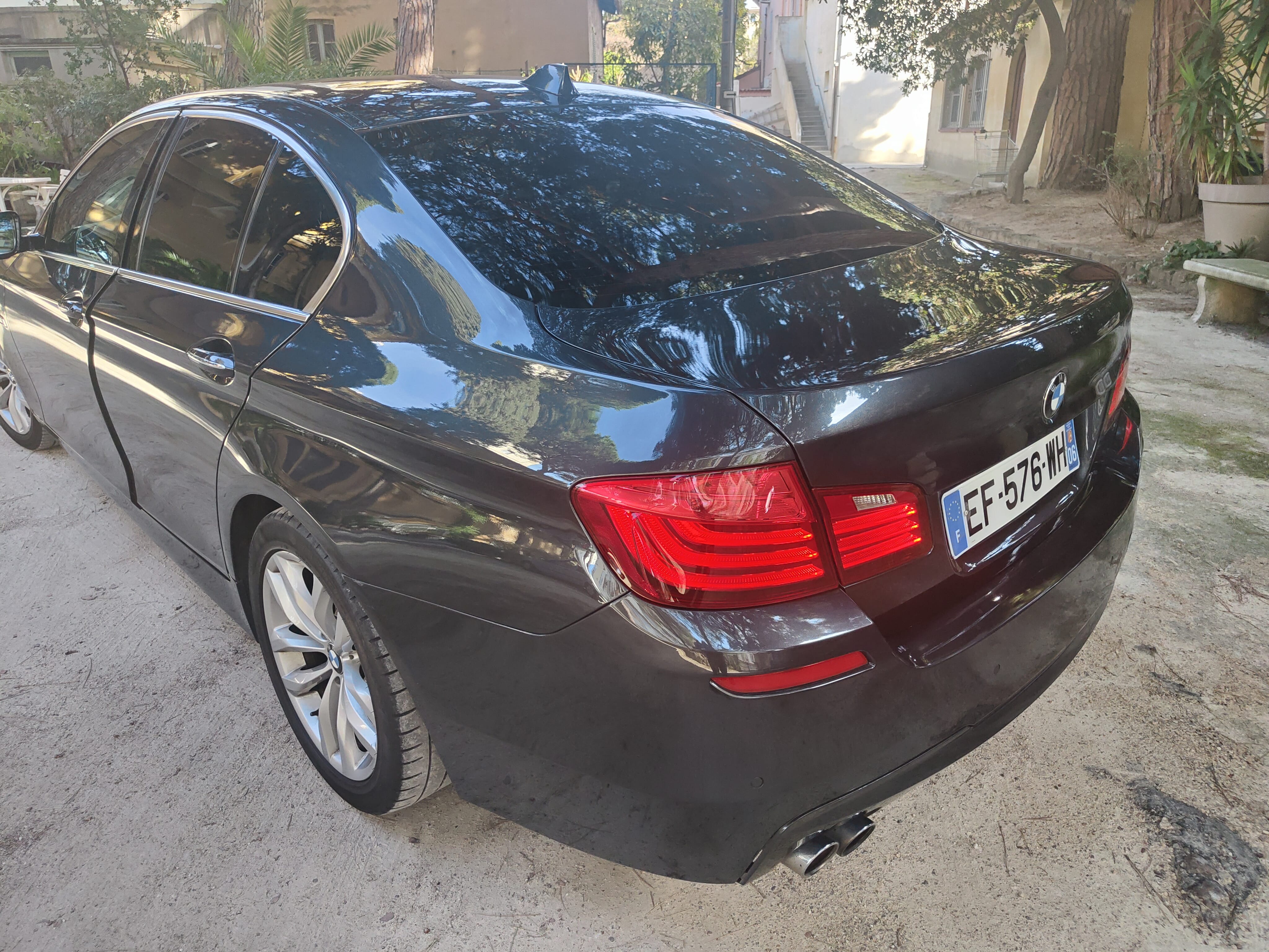 BMW Série 5 EF576WH avec GPS