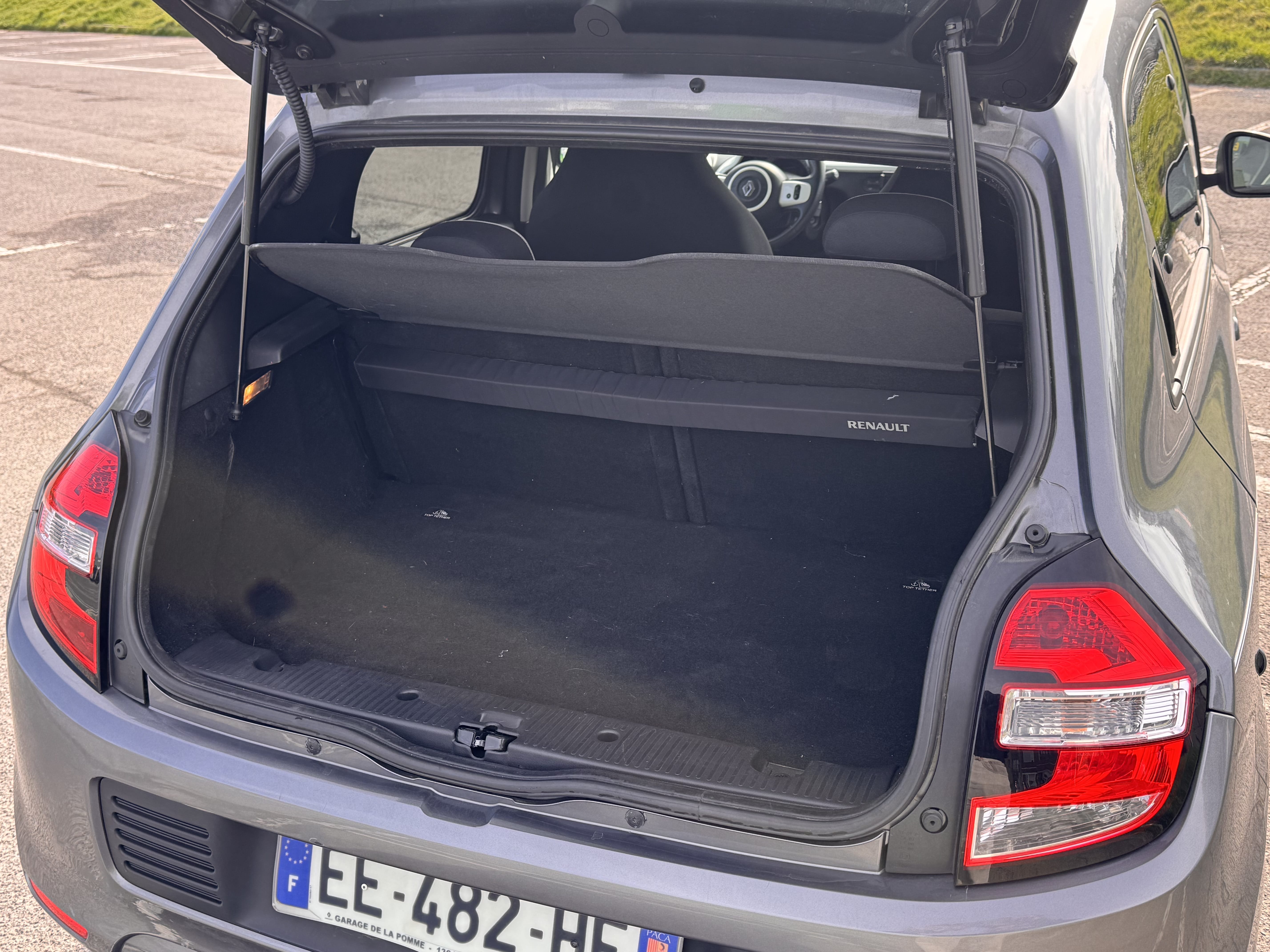 Renault Twingo III avec Entrée audio / iPod