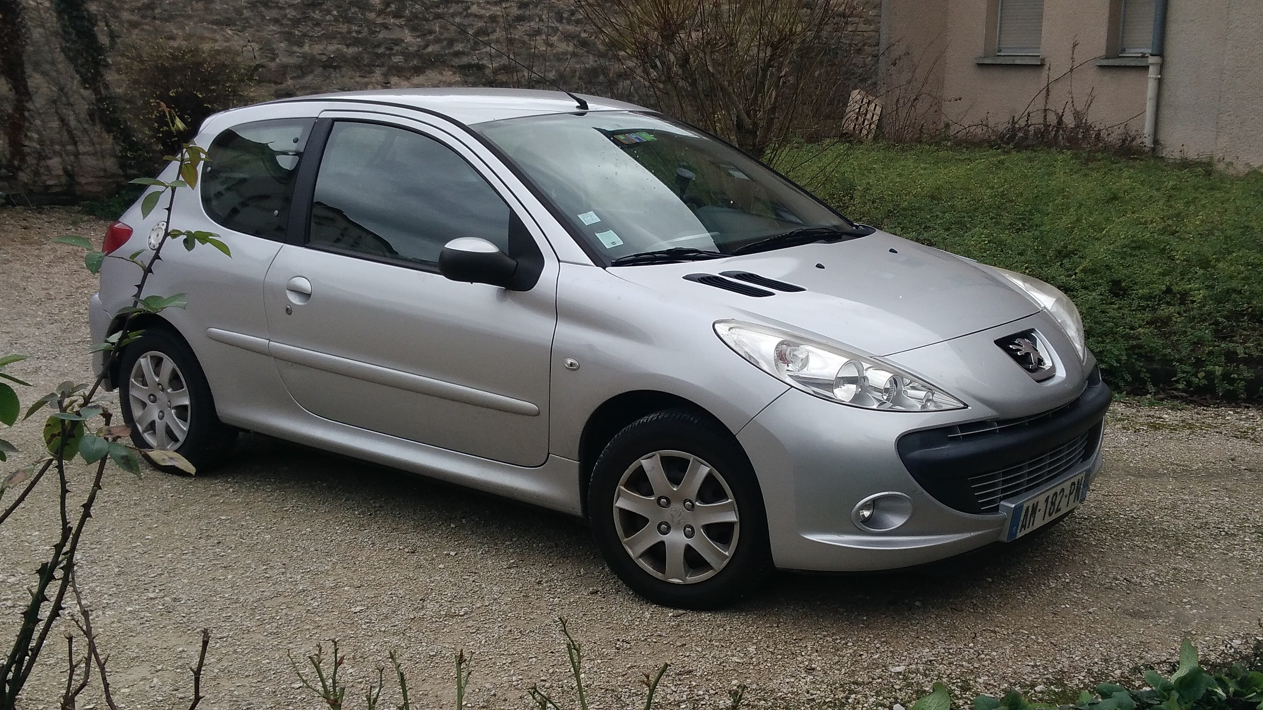 Peugeot 206+ avec Climatisation