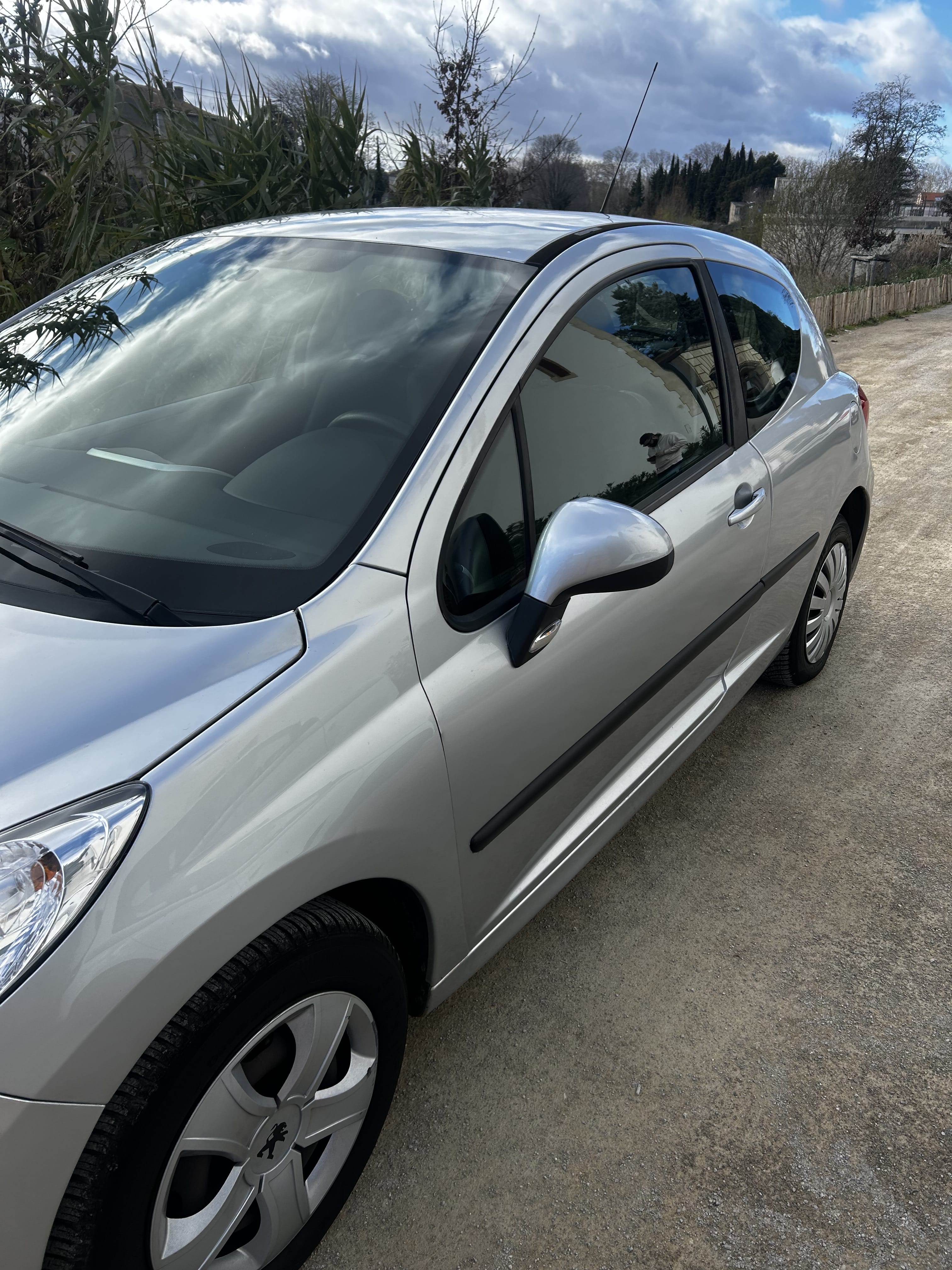 Peugeot 207 avec Climatisation