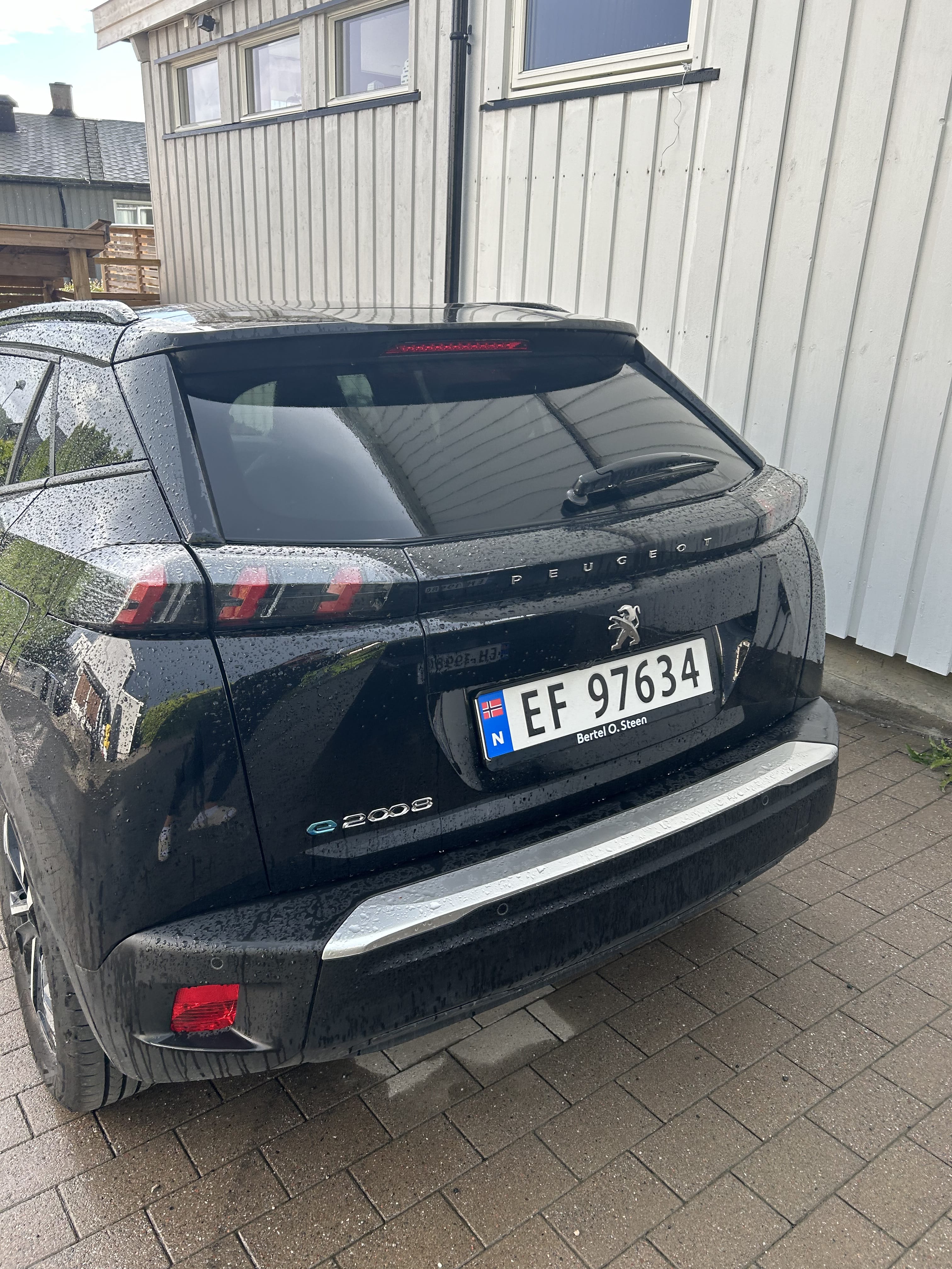 Peugeot e-2008 med Bluetooth audio