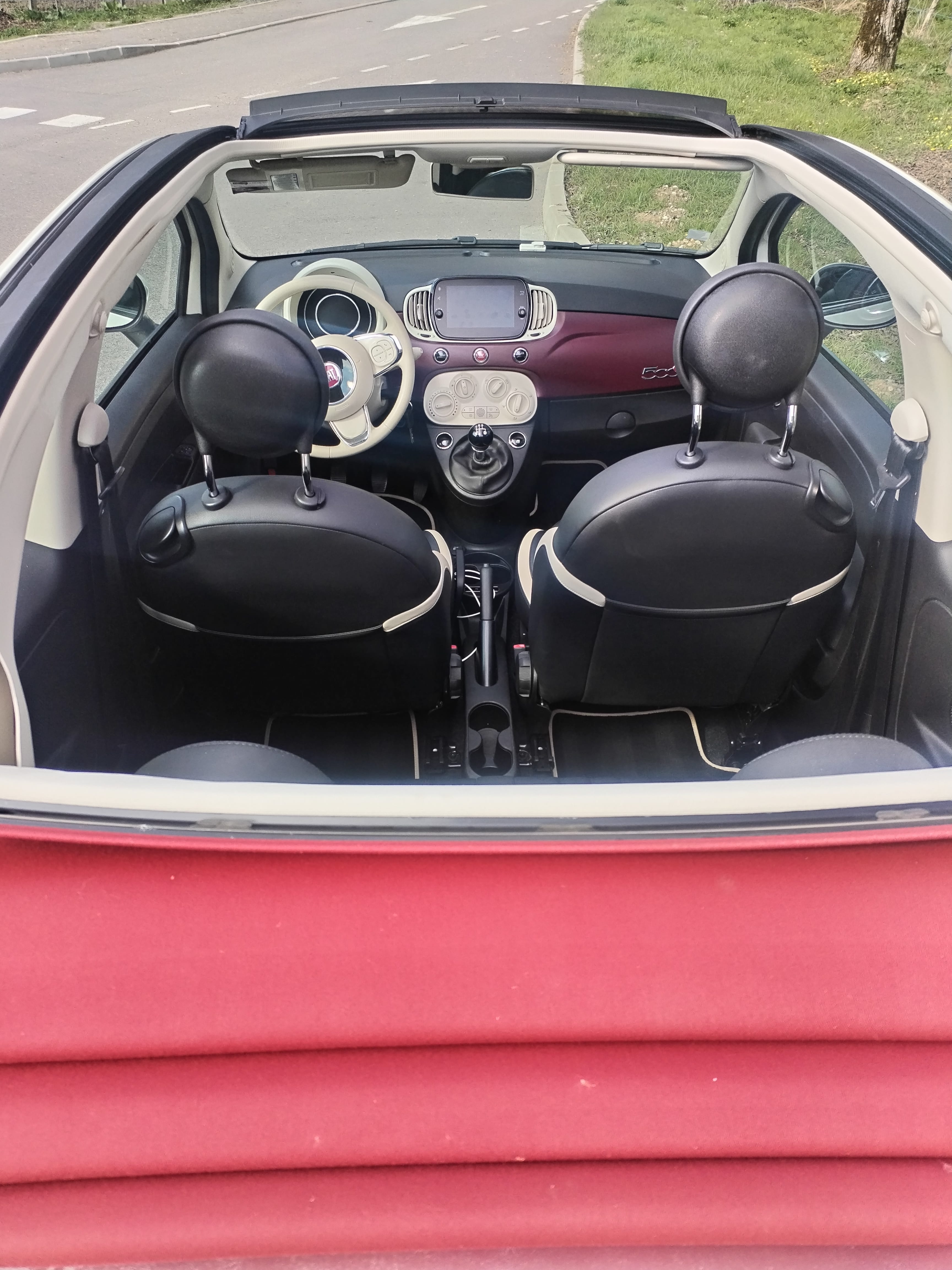 Fiat 500 C avec Apple CarPlay
