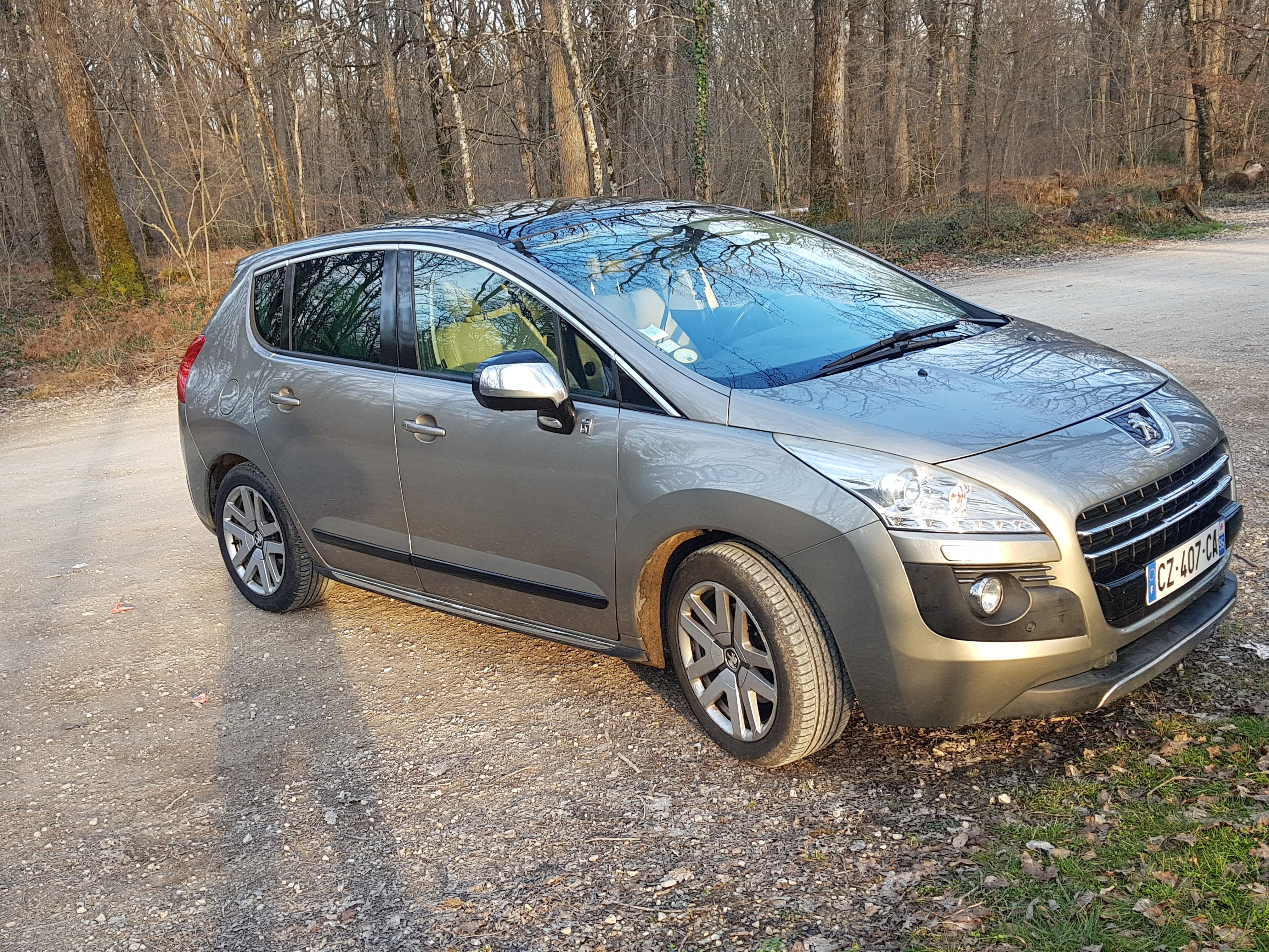 Peugeot 3008, 2013, Diesel / Électrique (hybride), automatique