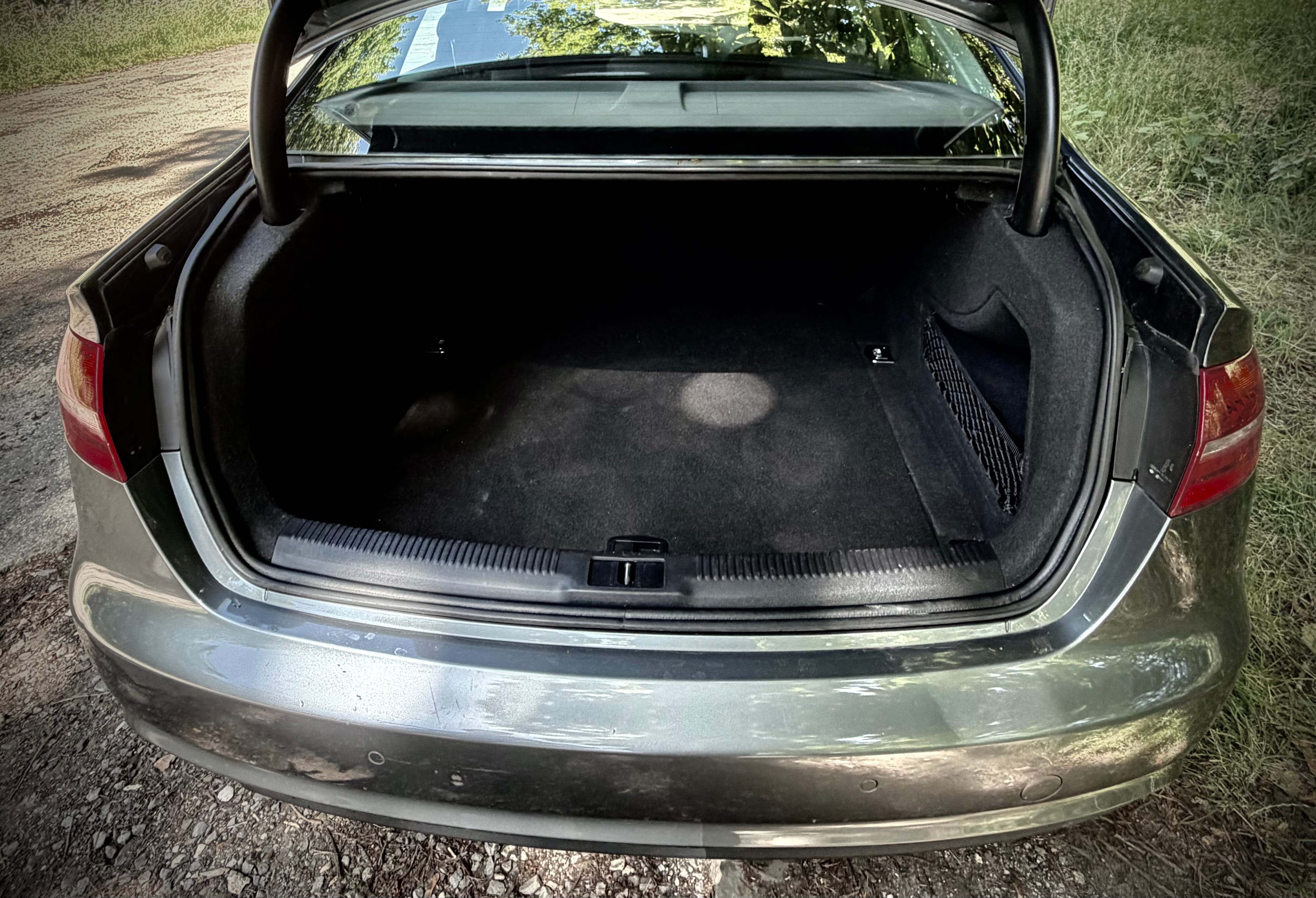 Audi  A4 2.0T Premium Plus Quatro avec Port USB