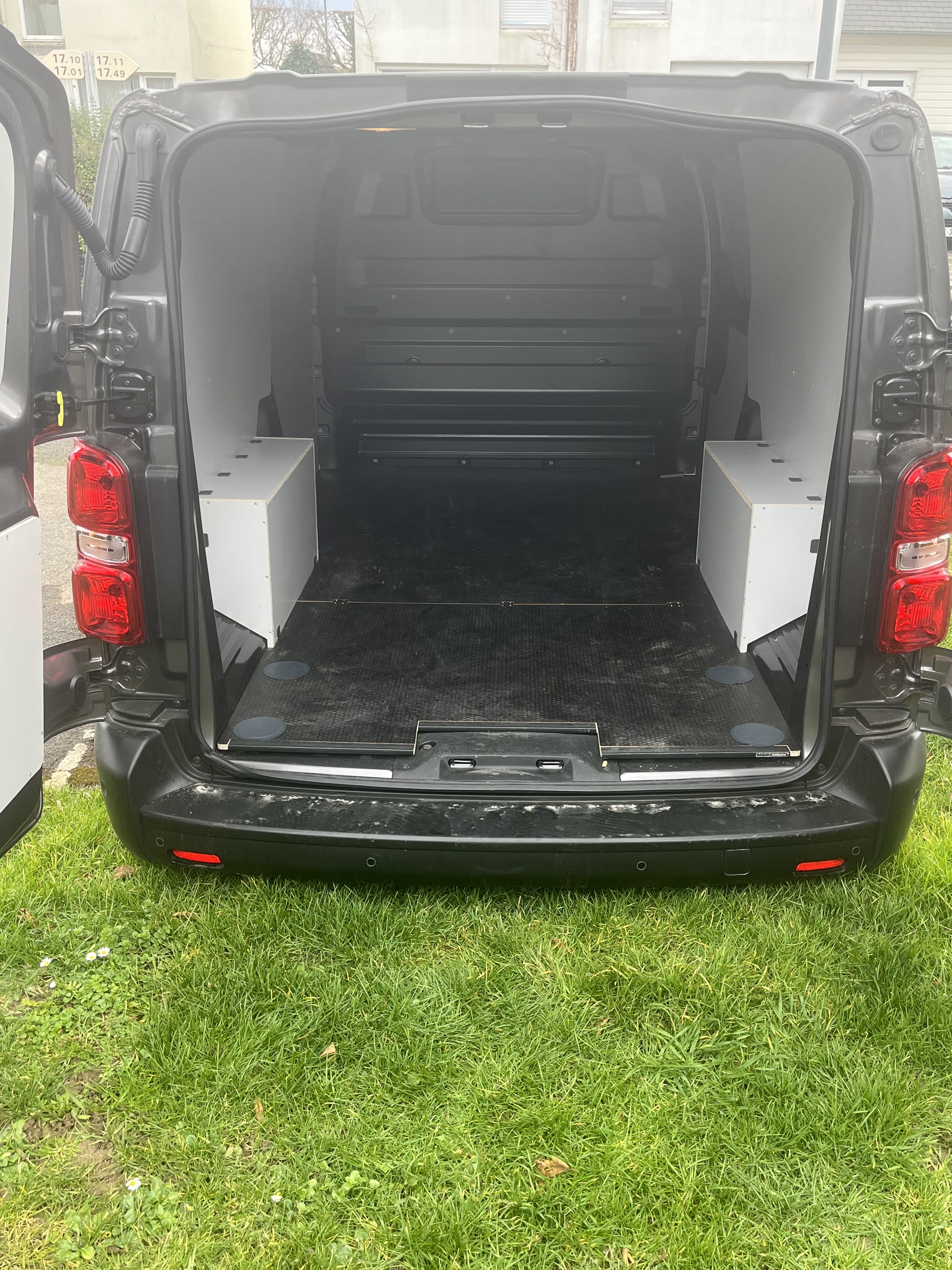 Peugeot Expert, 2024, Électrique, automatique