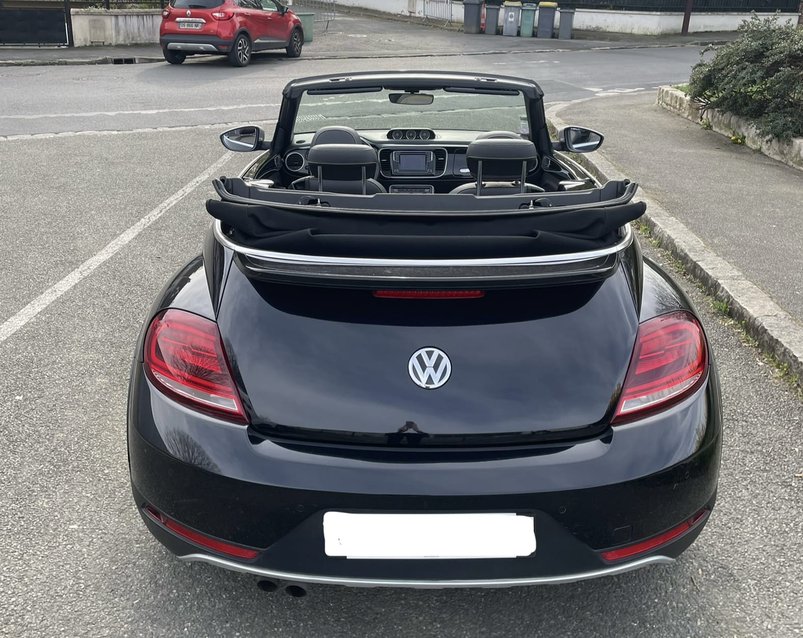 Volkswagen Coccinelle Cabriolet avec Dashcam