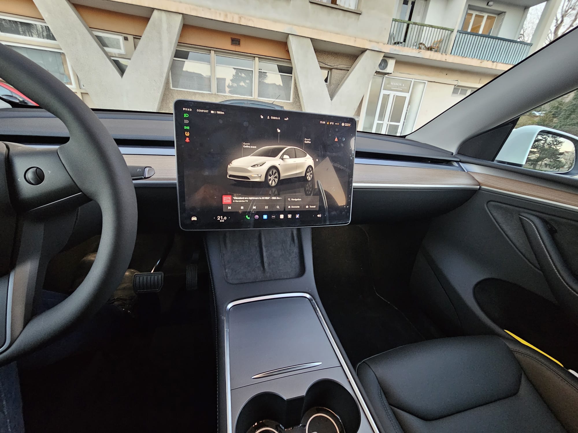 Tesla Model Y avec Chaines