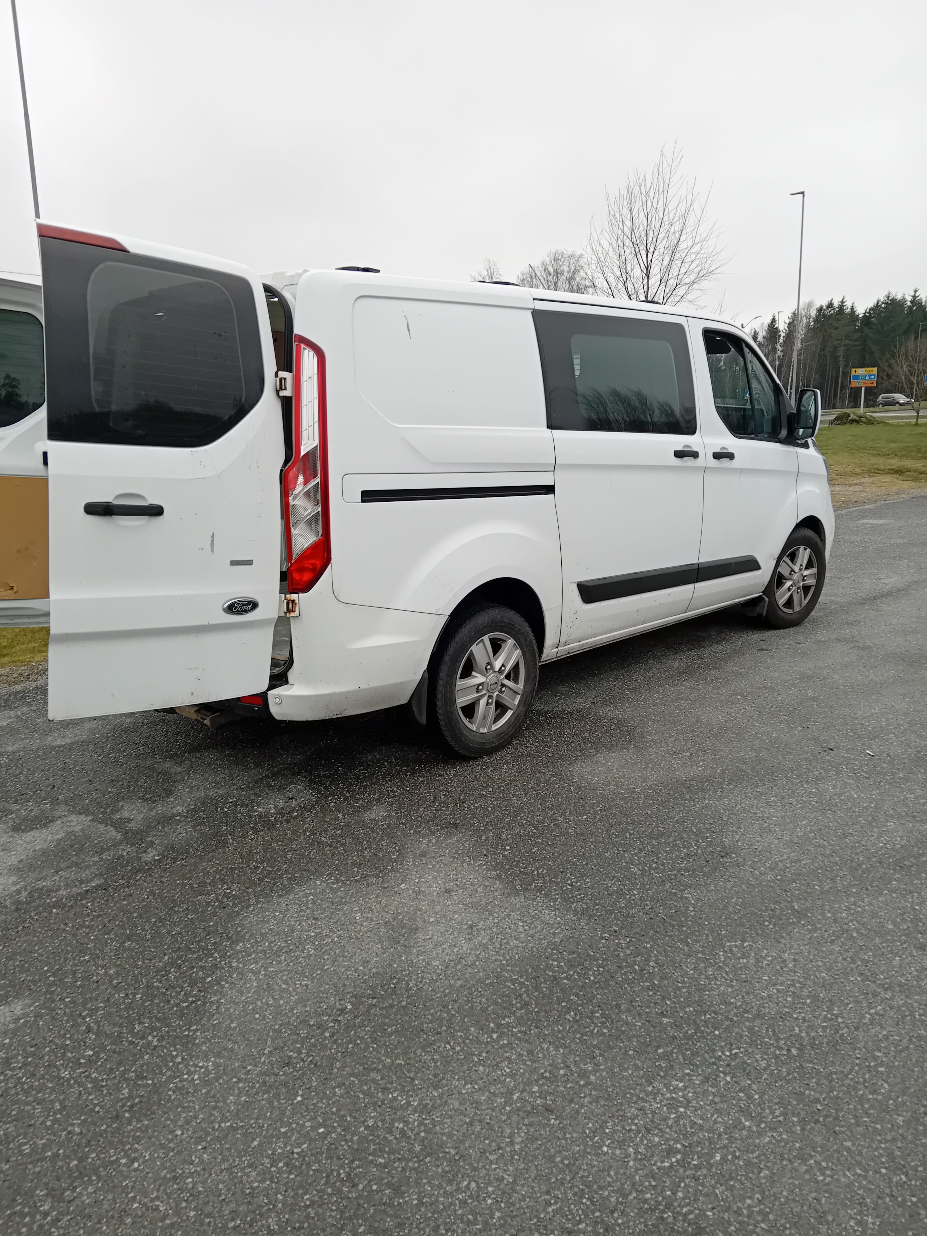 Ford Transit Custom Varebil med GPS