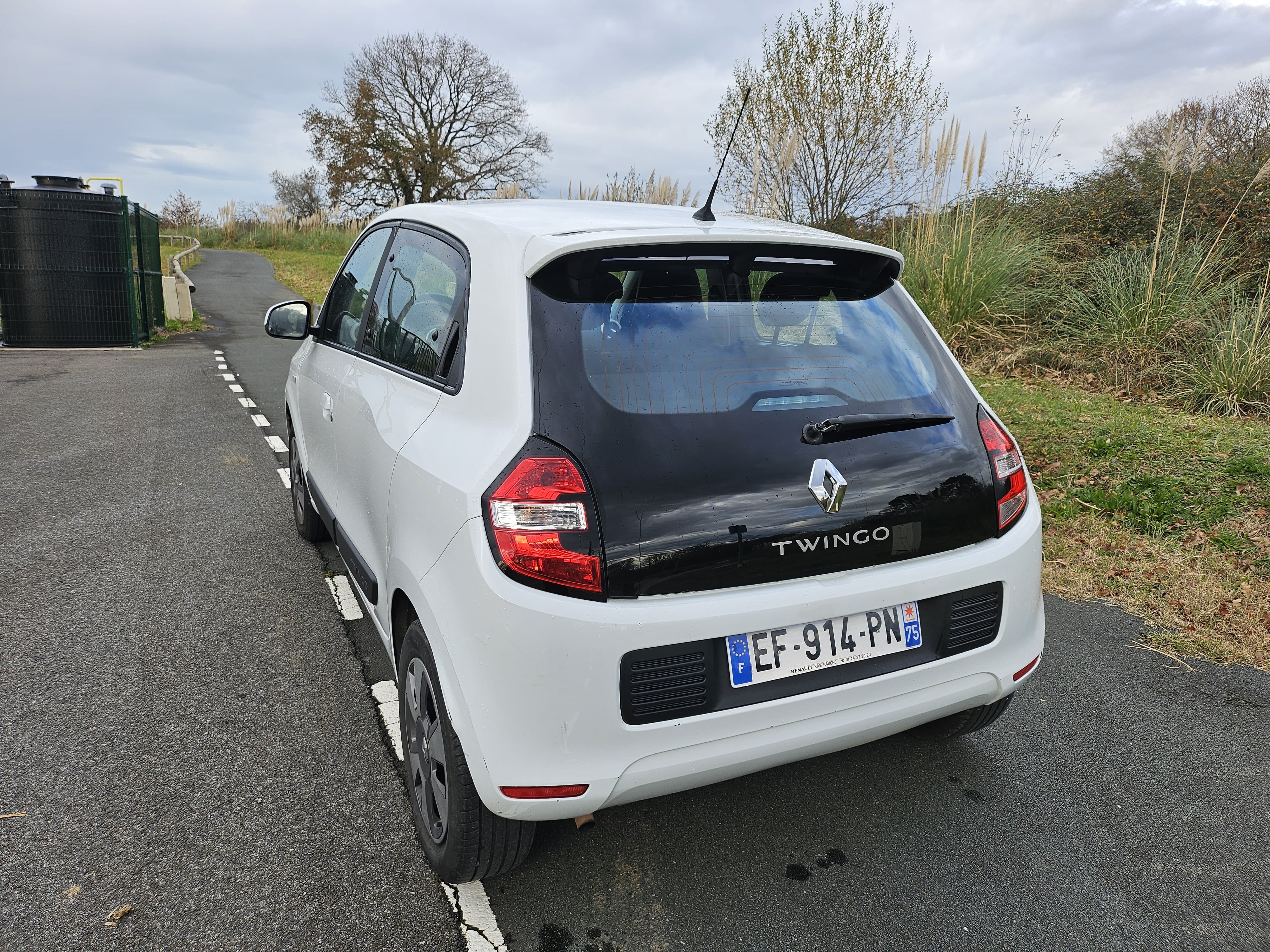 Renault Twingo with Cruise control