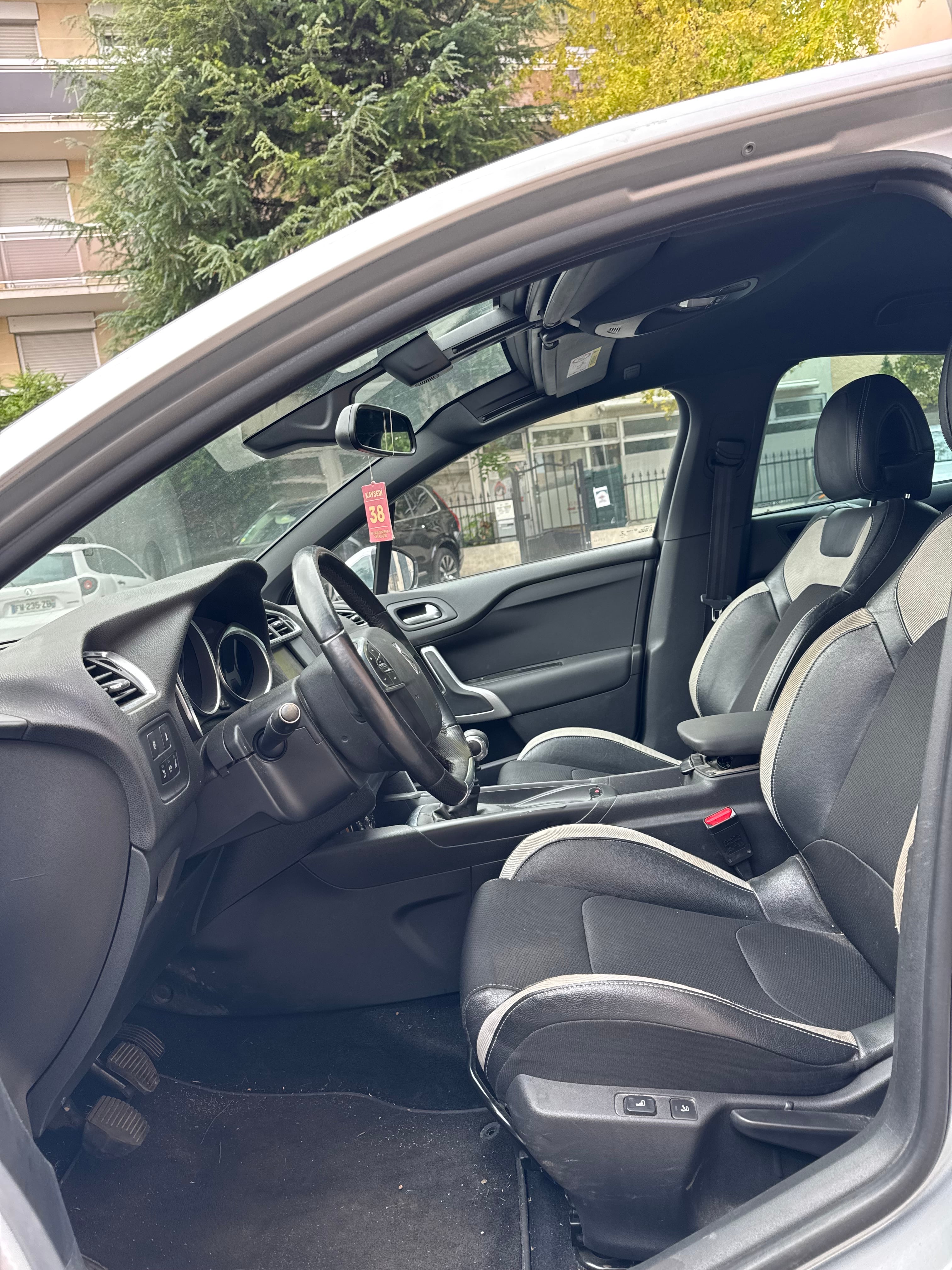 Citroen DS4 avec Port USB